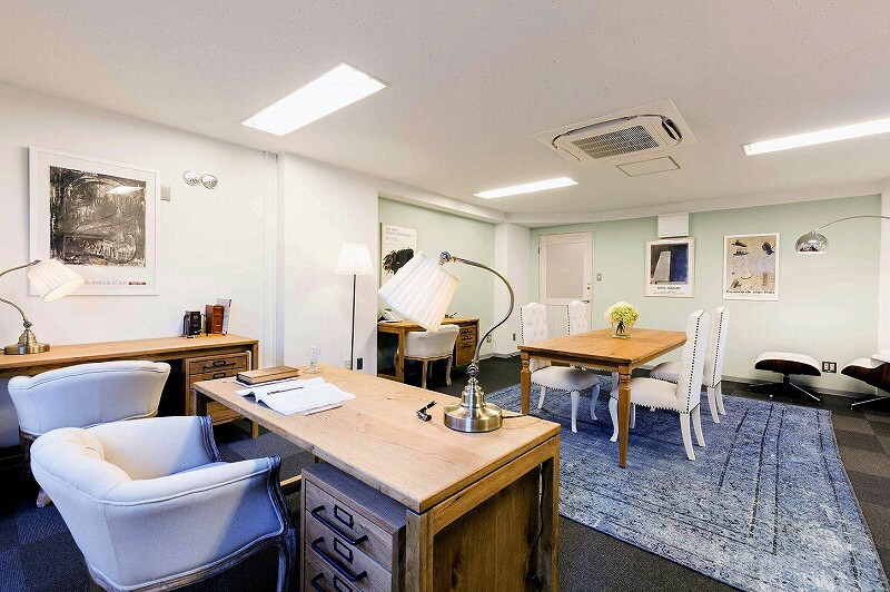 個室_士業の方達にも使いやすい完全個室のオフィススペースです