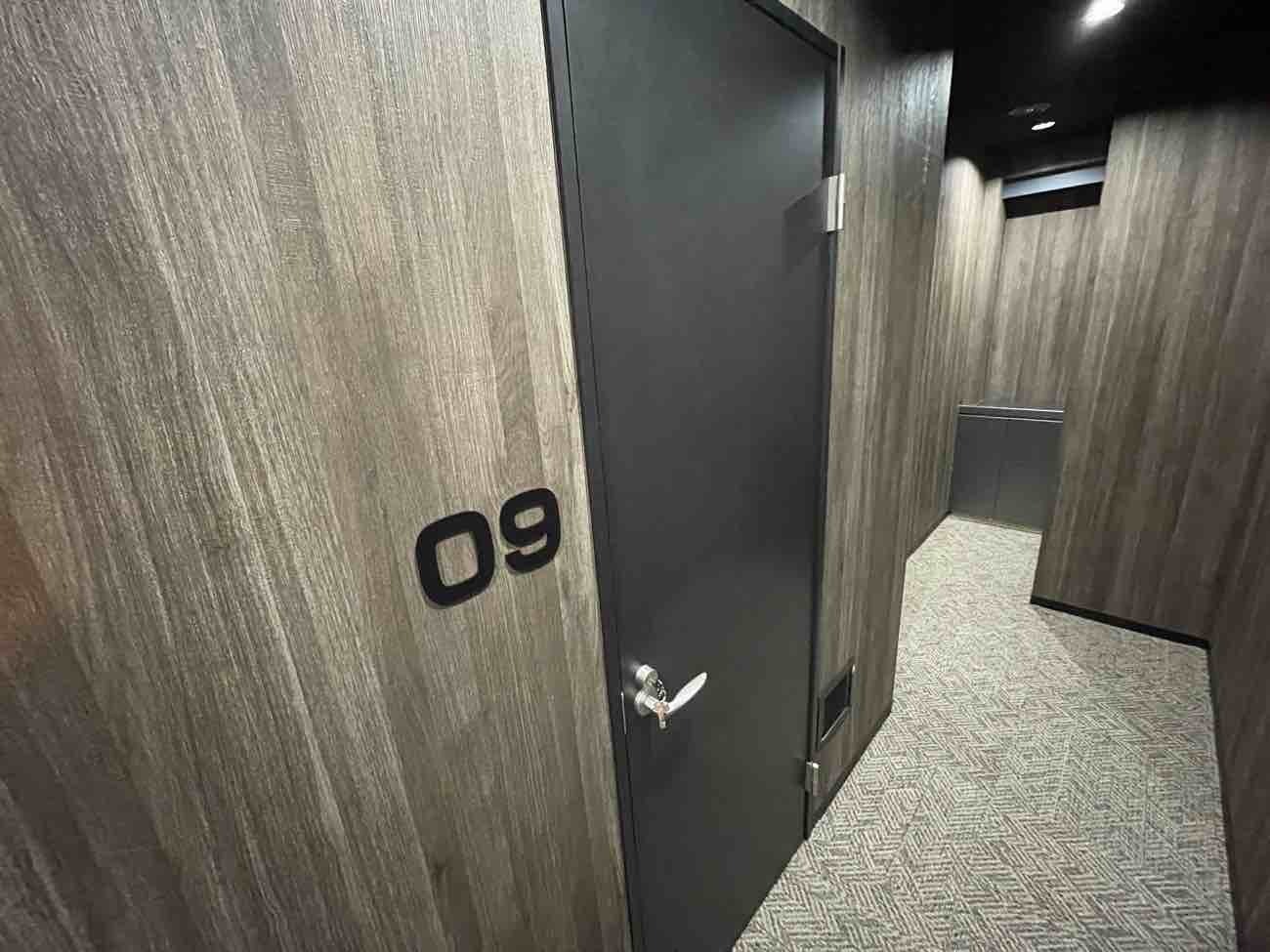 専有部_個室。インターネット環境を完備しています。