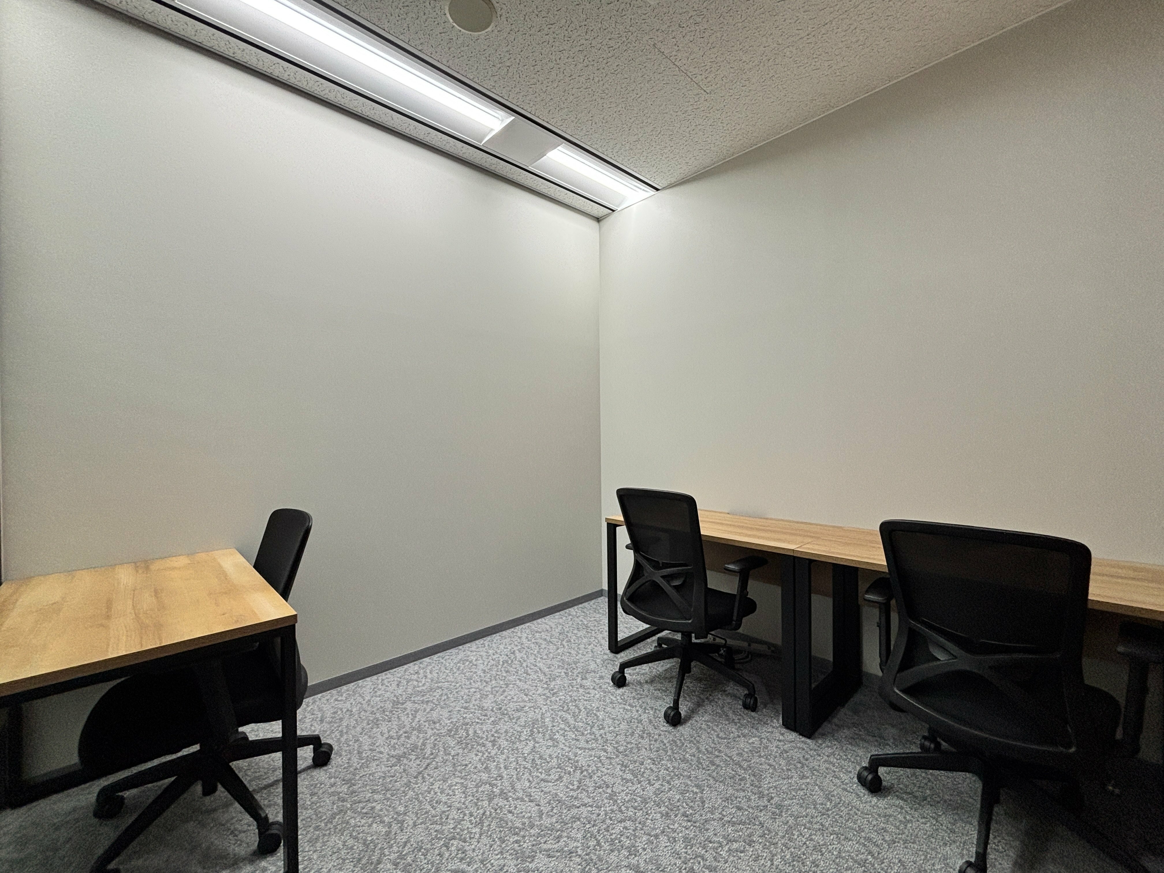 1701_正面_望遠_compressed