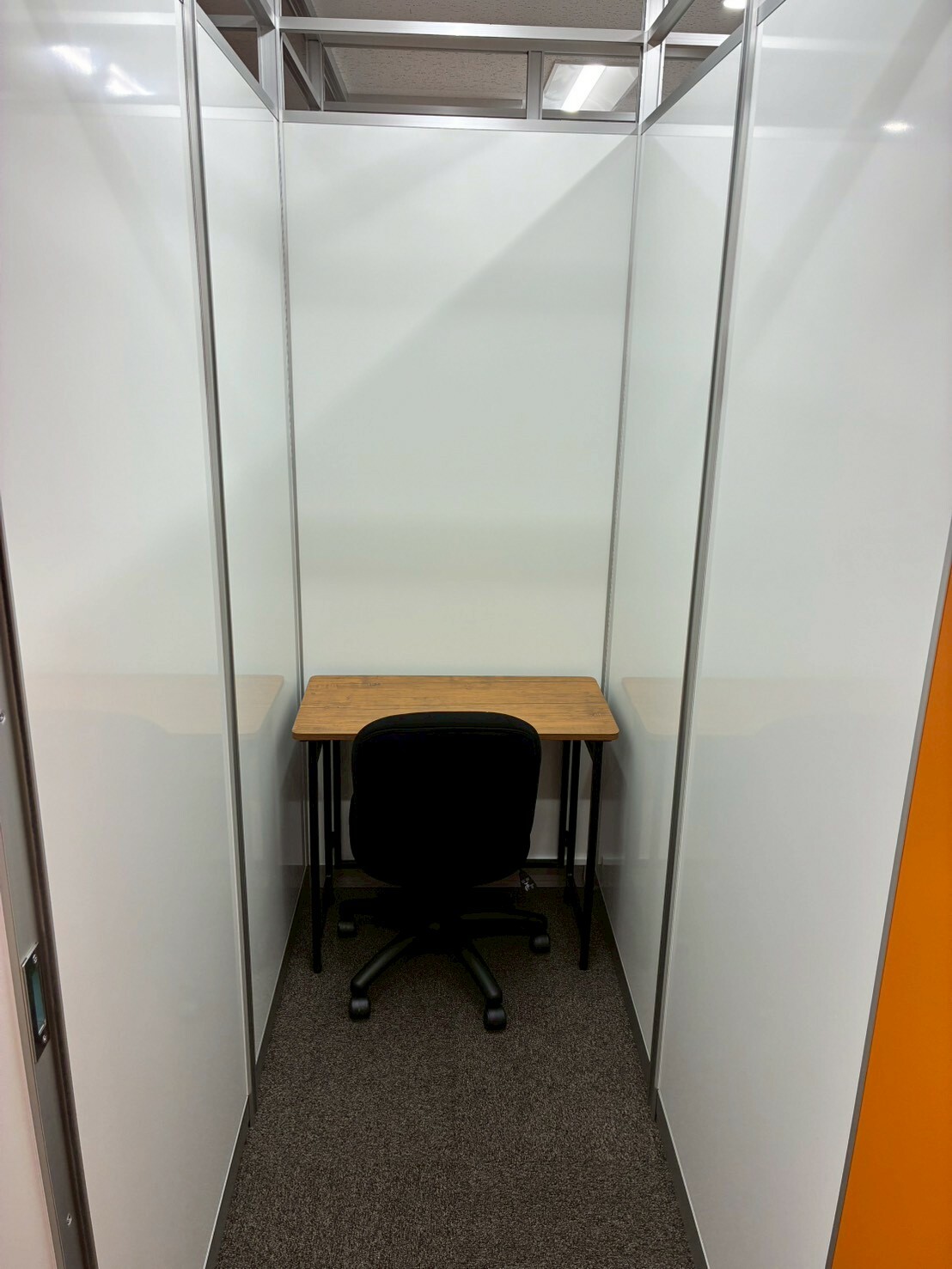 専有部_個室。追加料金なしで登記可能です。