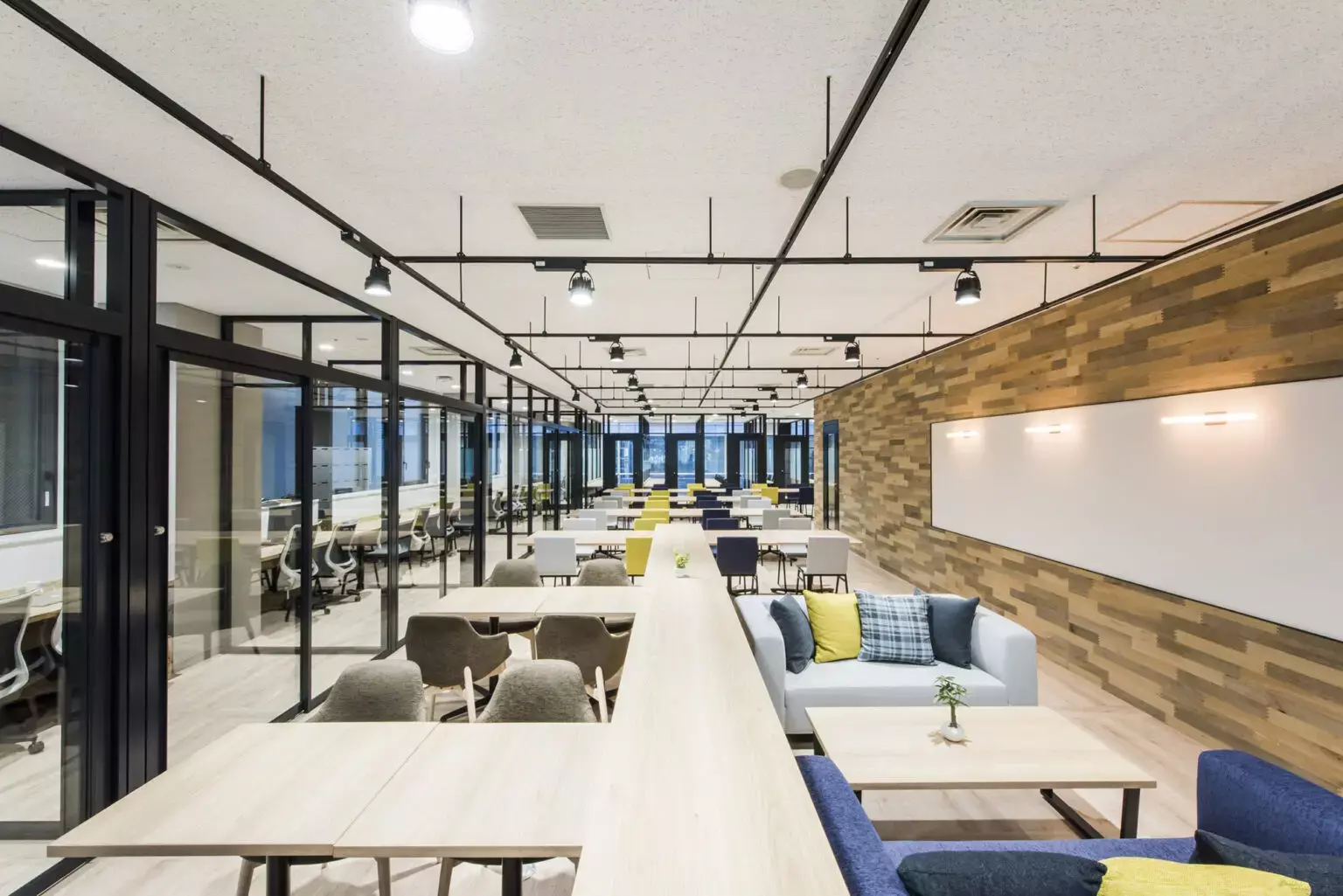 DSC2901-2-scaled-1-1536x1025