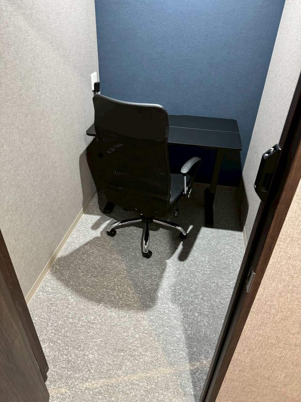 専有部_個室。追加料金なしで登記可能です。