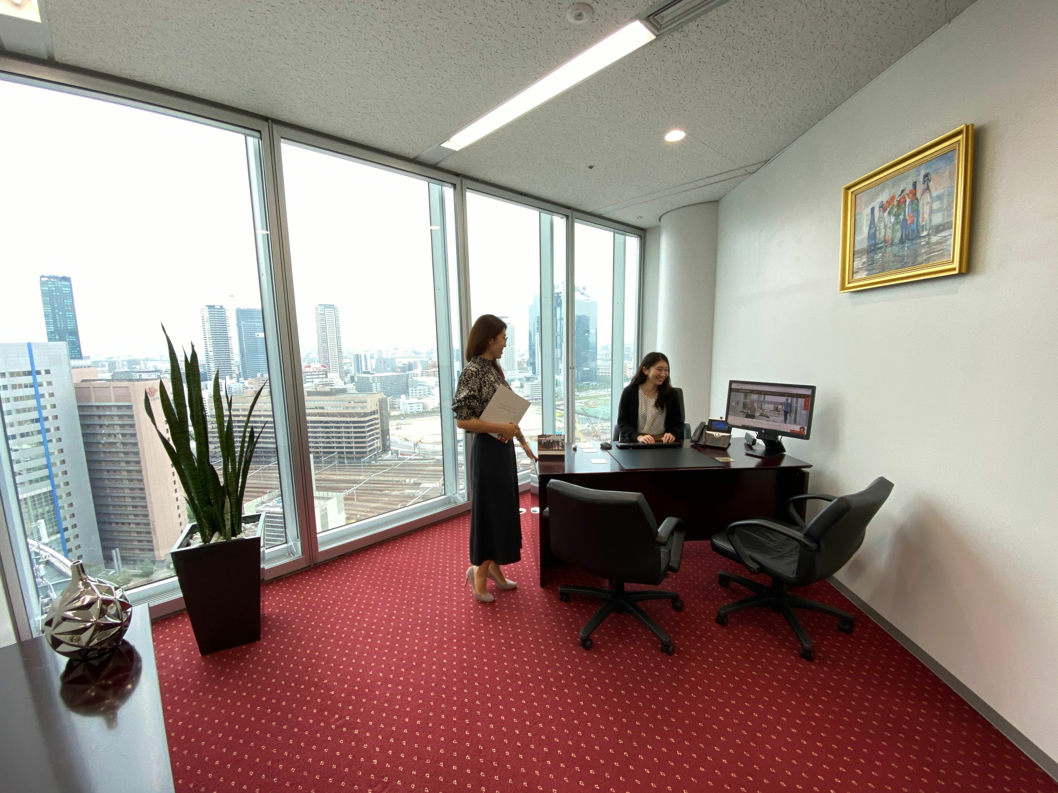 プライベートオフィス_遮音性の高い個室オフィスなので集中して仕事に取り組めます