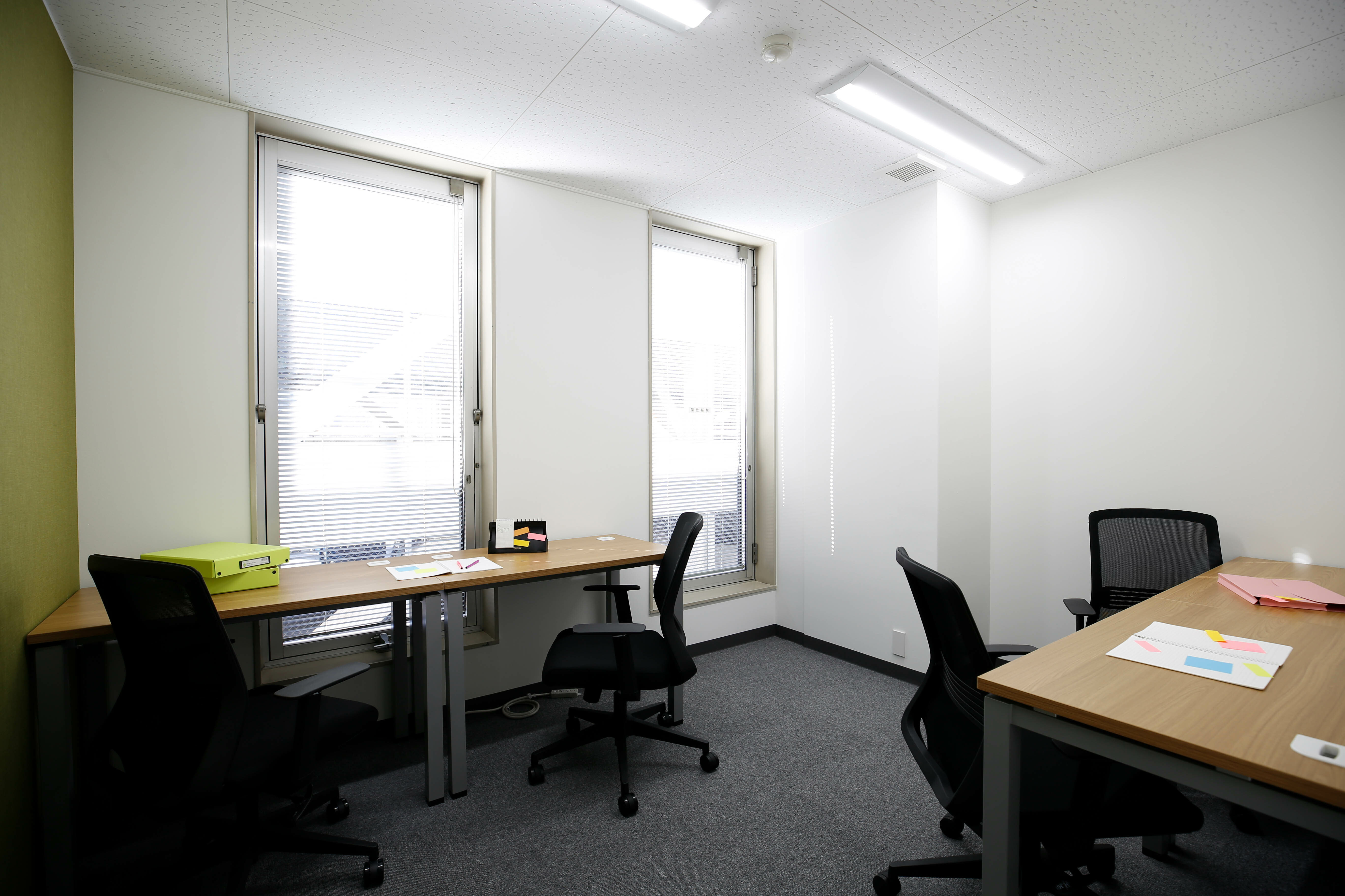 431（窓側3名個室）