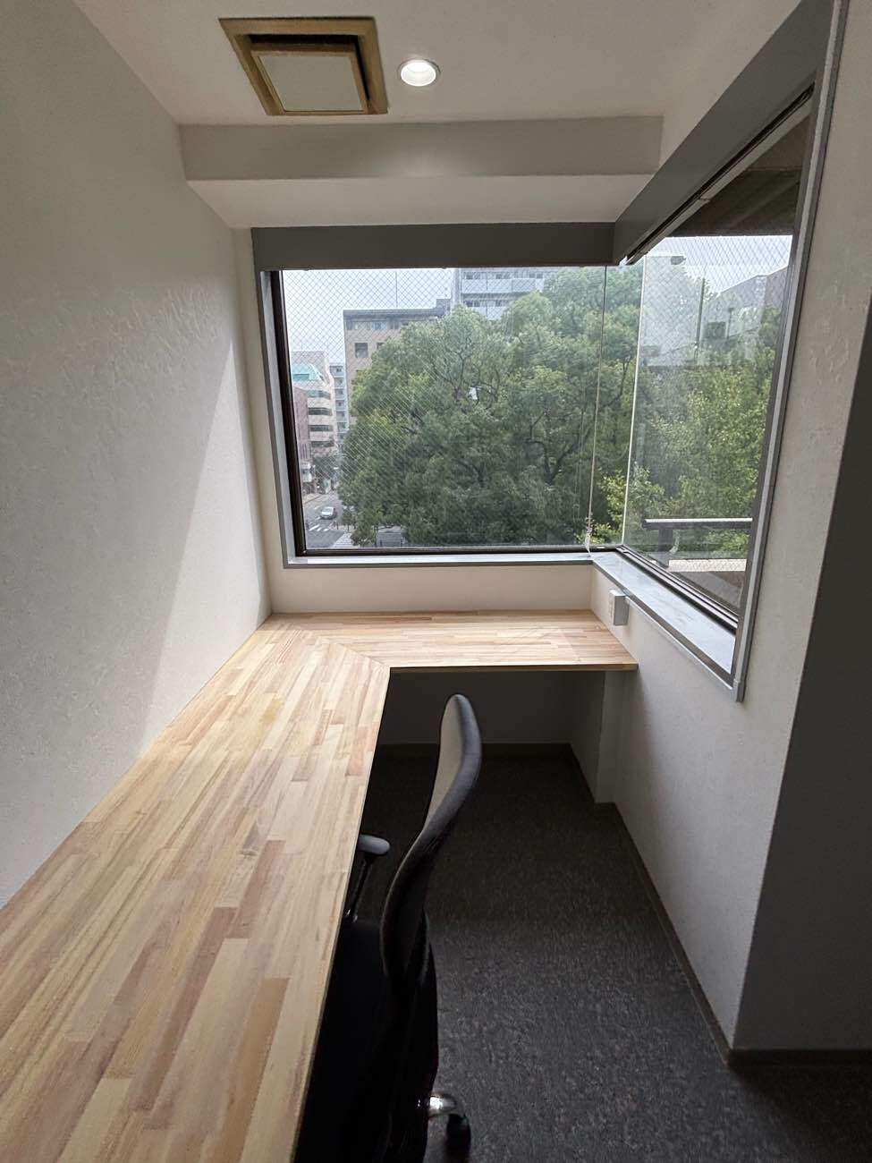専有部_個室。インターネット環境を完備しています。