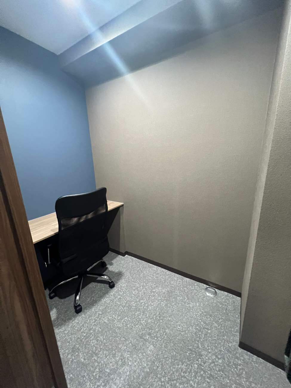 専有部_個室。インターネット環境を完備しています。