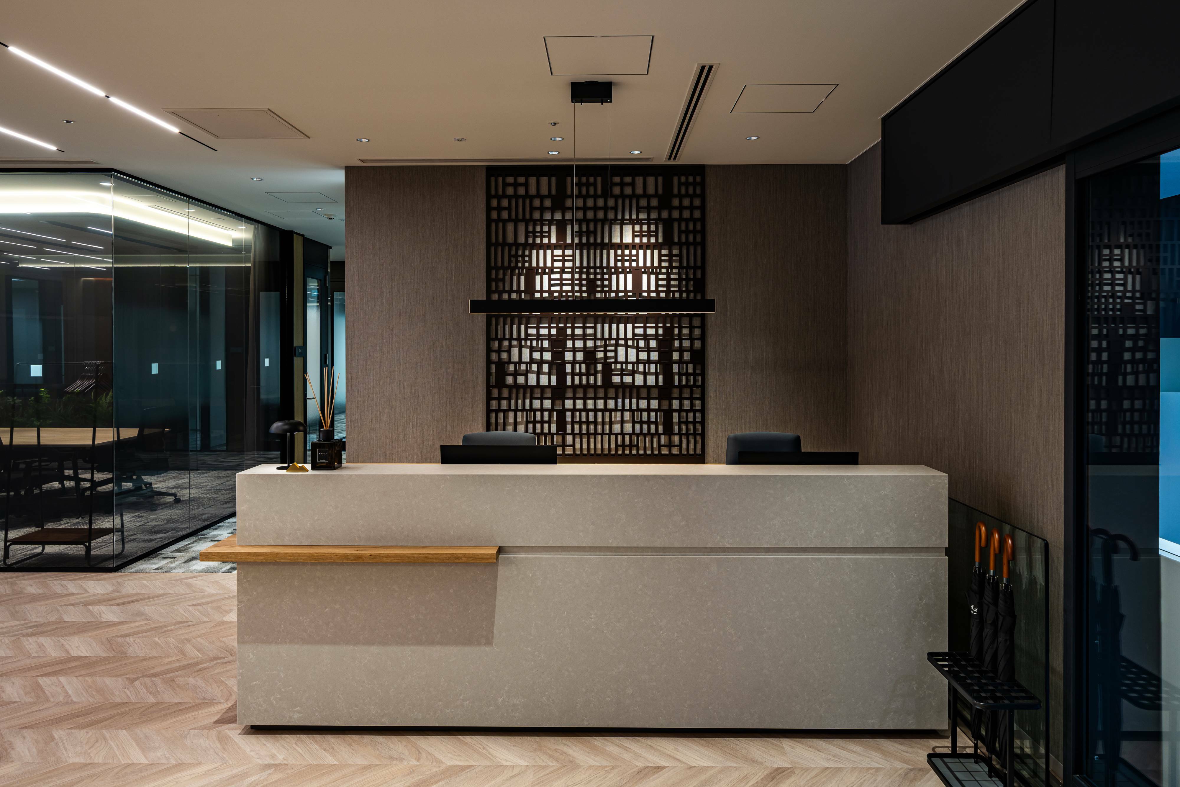 オフィスエントランス（有人受付*英語対応可）