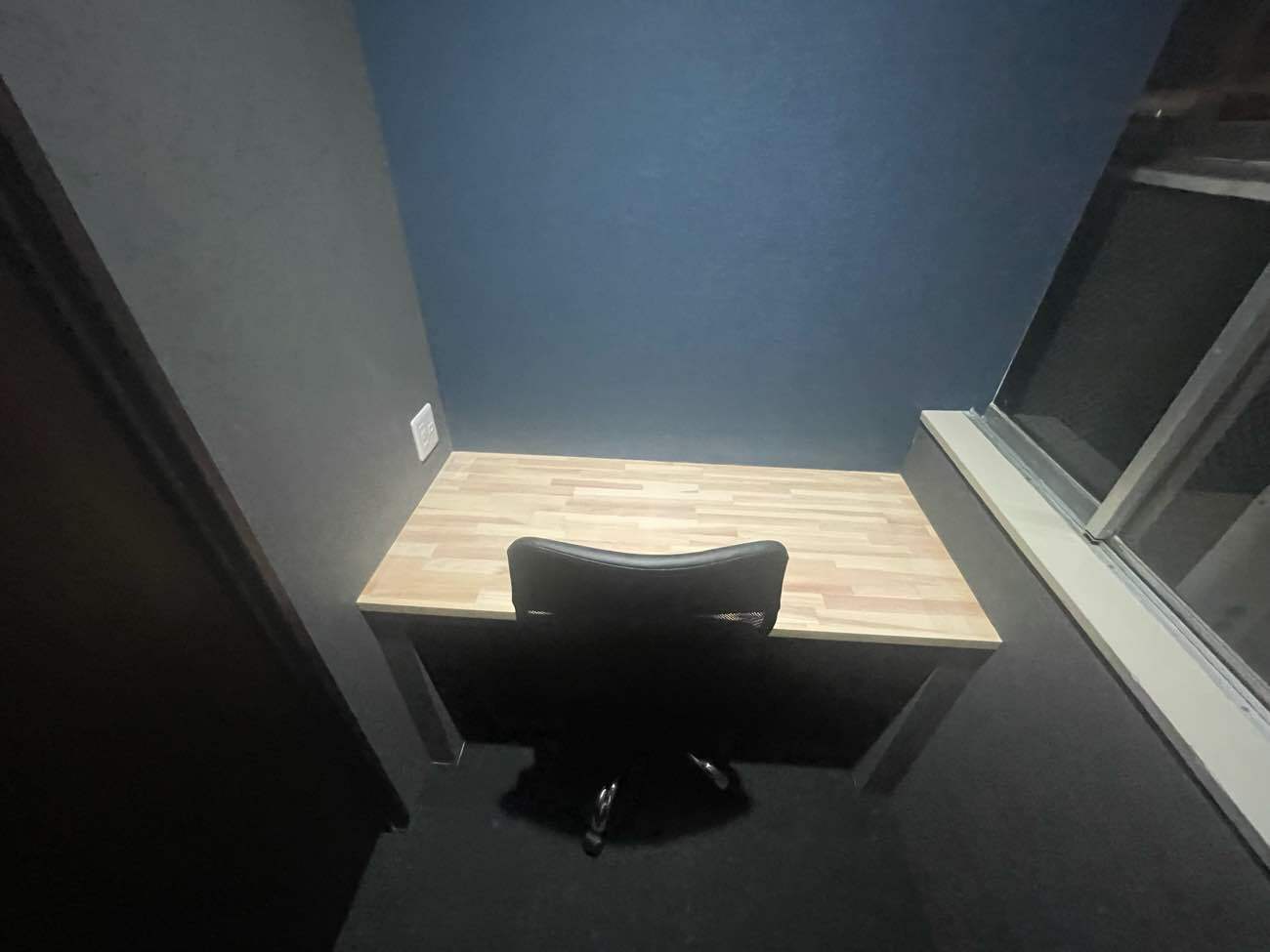 専有部_個室。追加料金なしで登記可能です。