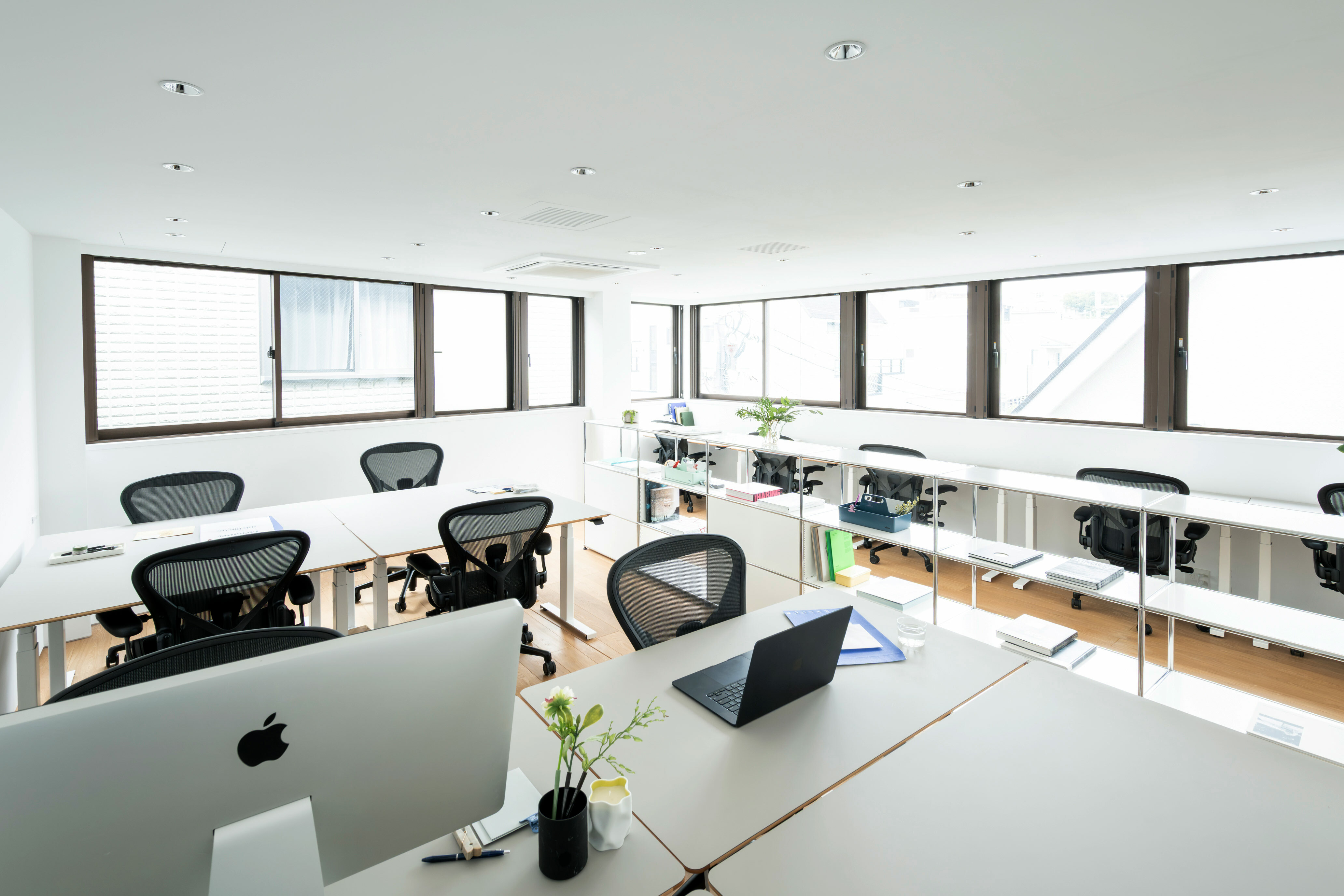 東向き菅刈公園側で採光◎の最大16席