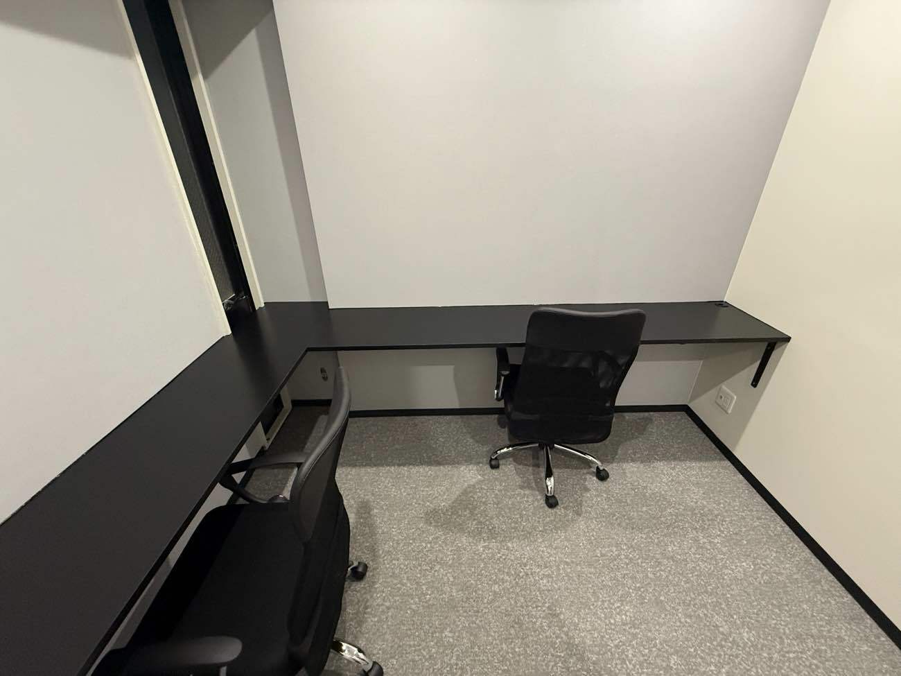 専有部_個室。追加料金なしで登記可能です。