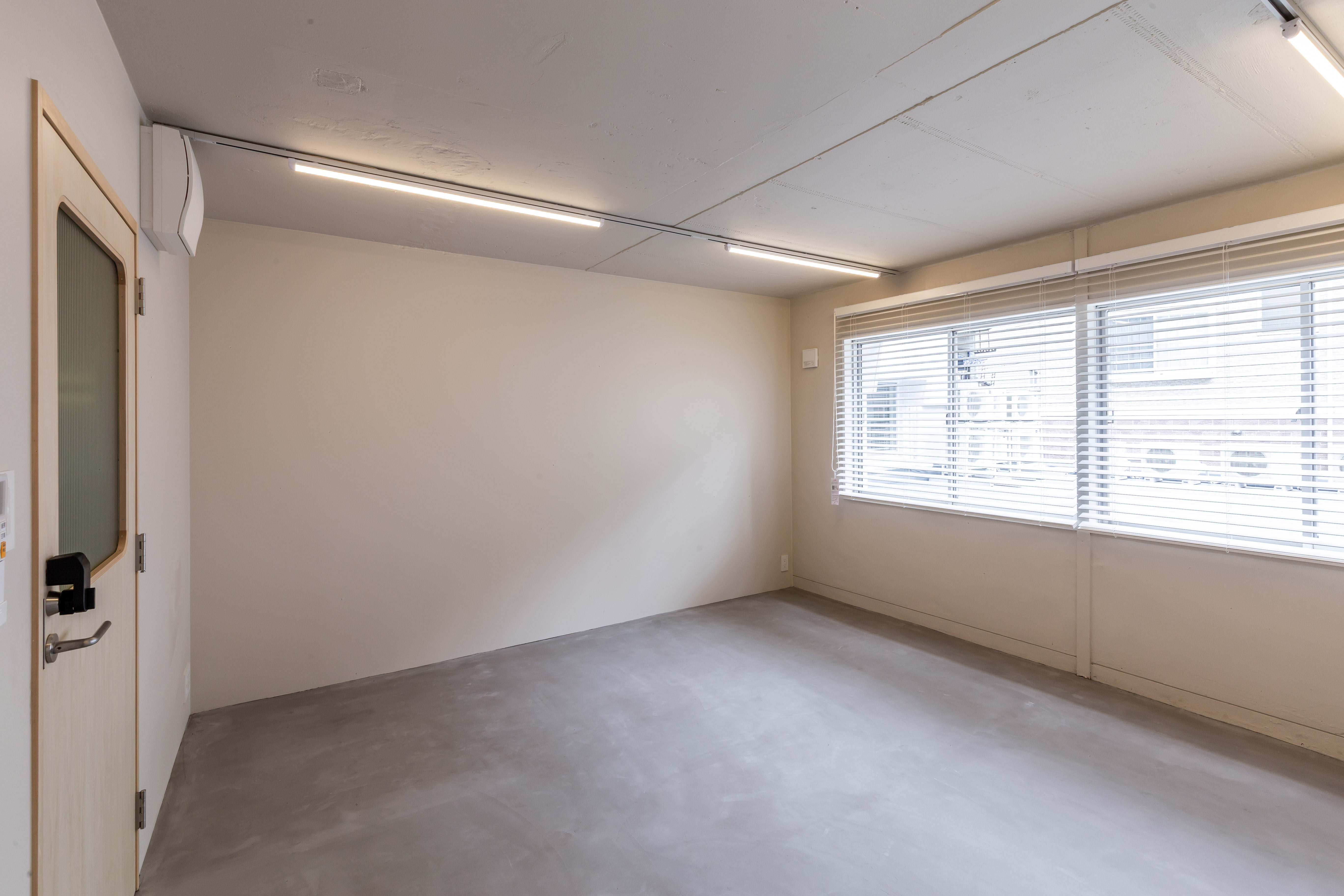 NEUK_OFFICE204_IMG_2854
