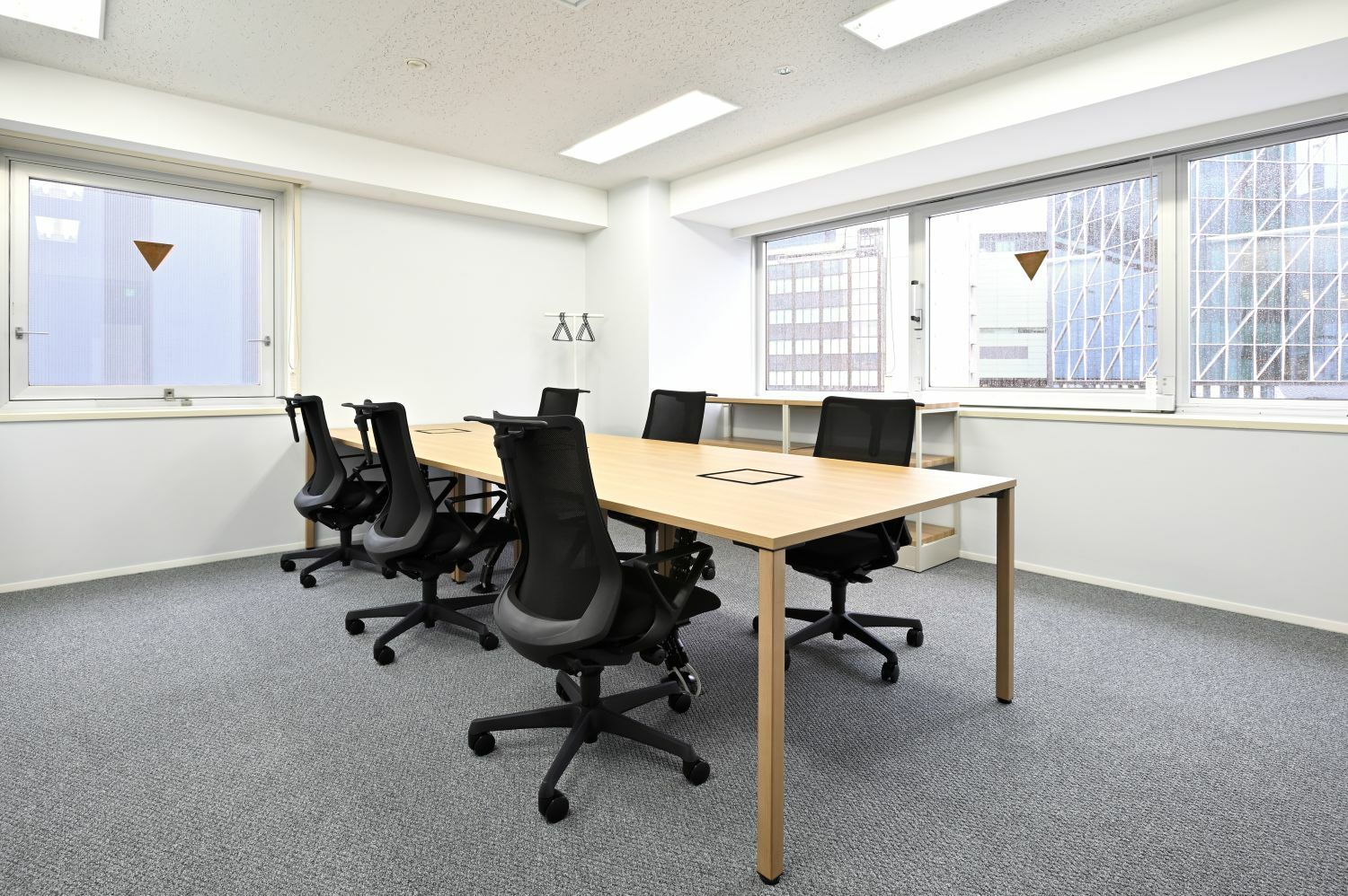 専有部_個室。自然光が入る窓ありのお部屋もあります。