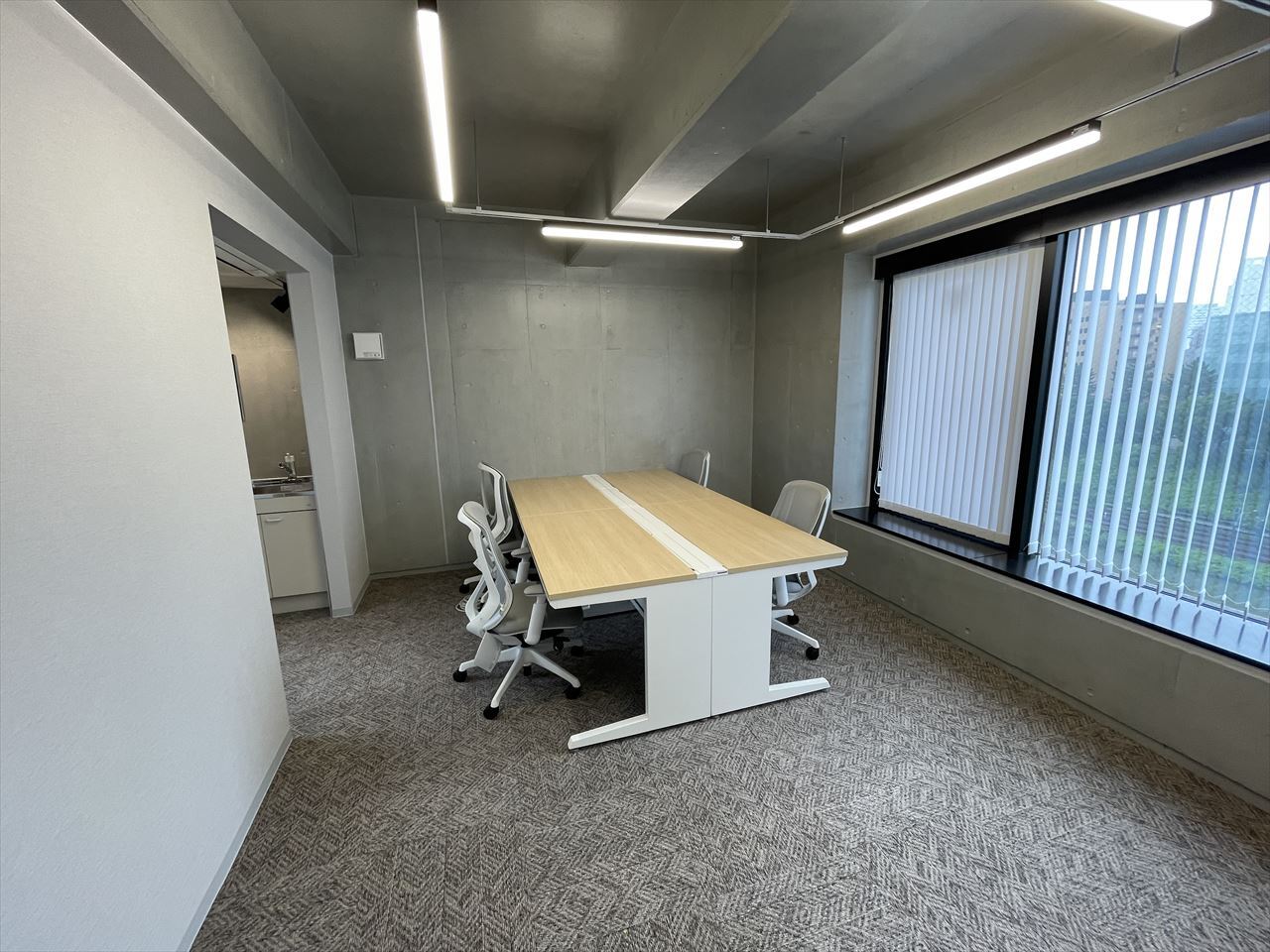 7F-9F個室_7Fと9Fの個室は7名用のSOHOタイプです。シャワー室も利用できます。
