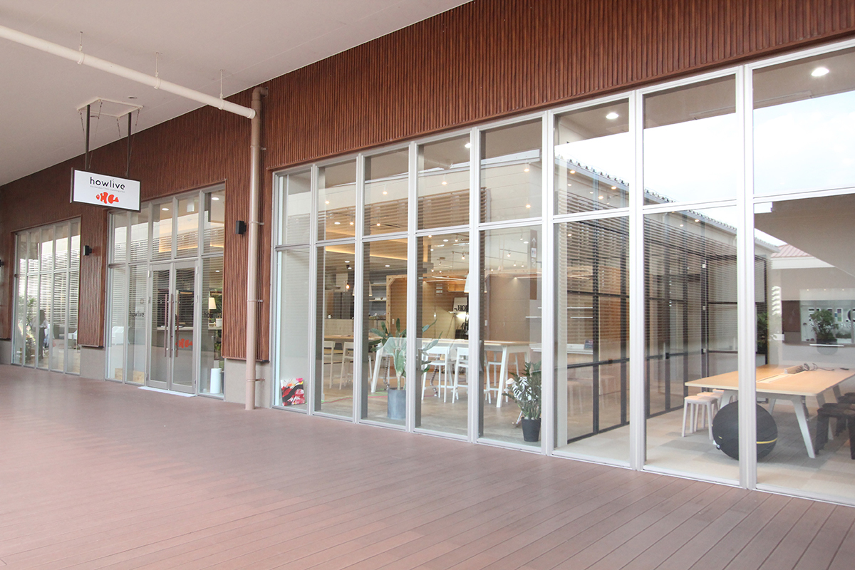 店舗外観_５階屋上エリアに店舗はございます。屋上駐車場から直接アクセス可能。