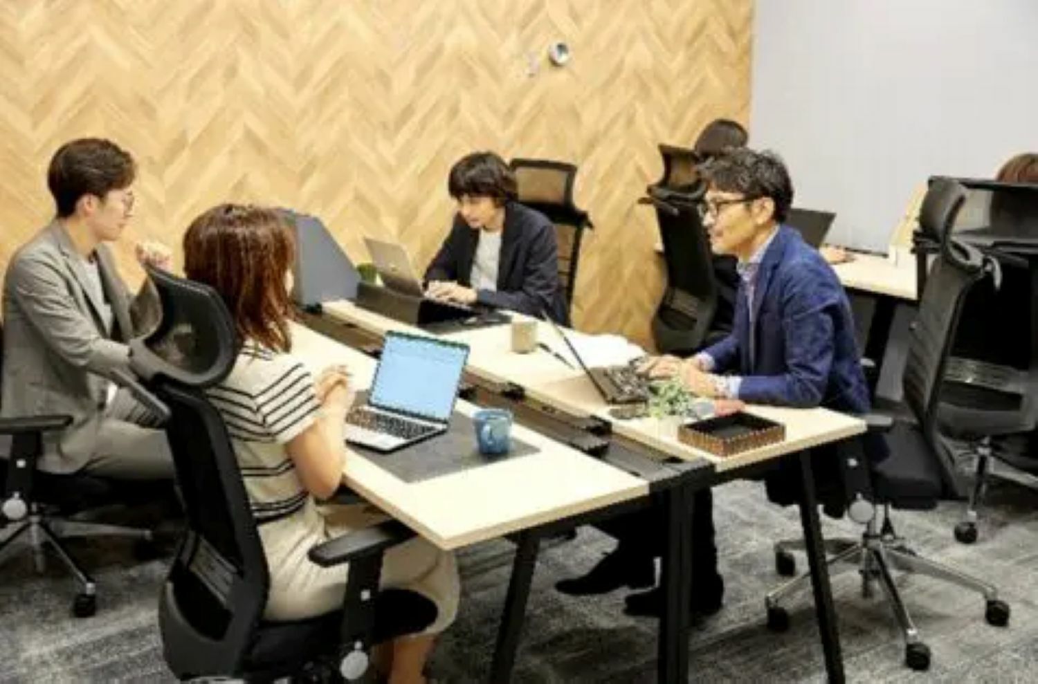 専有部_個室。1名～4名の区画が用意されています。※画像はイメージです。©bizcomfort