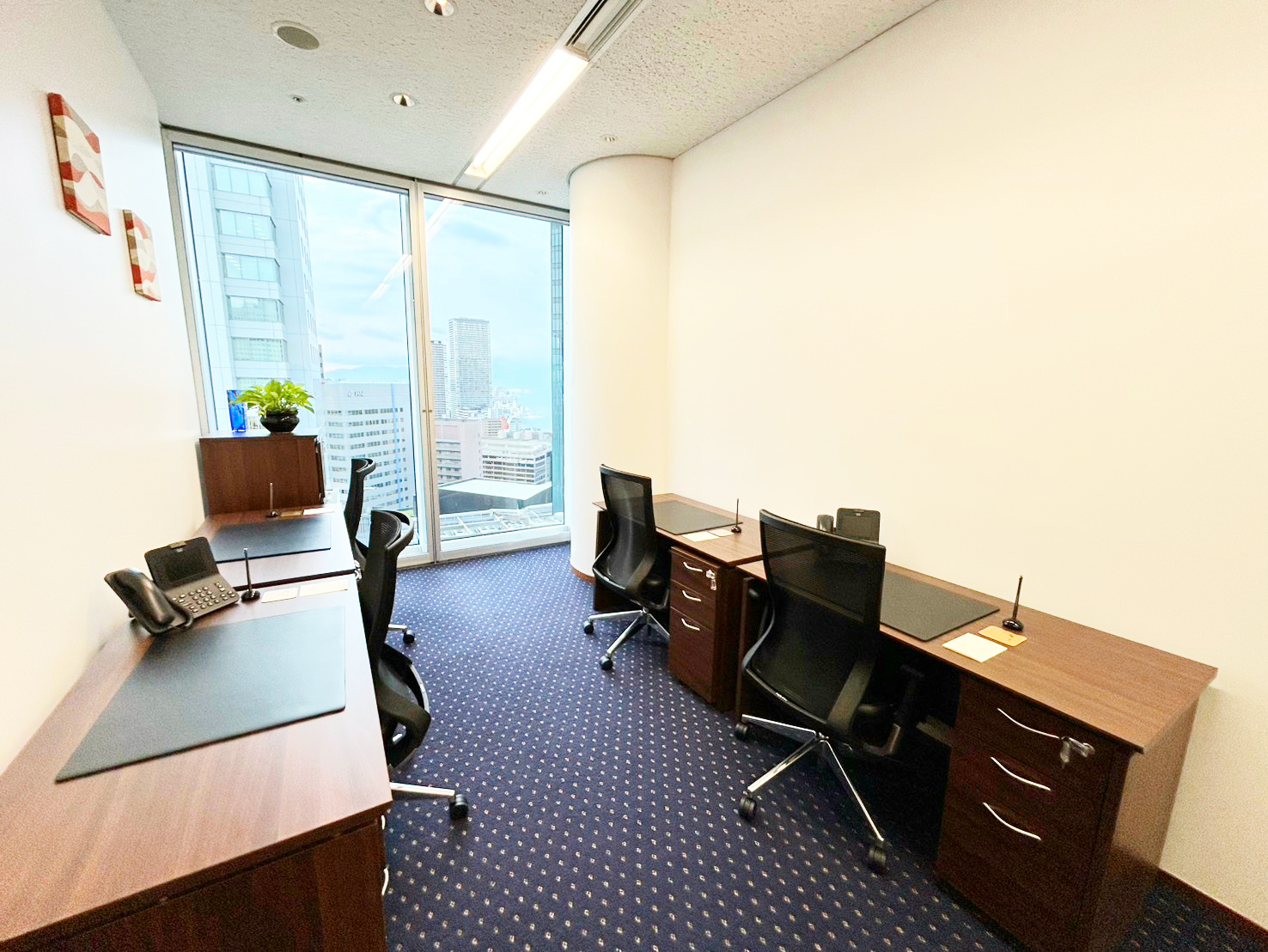 窓側オフィス４名様