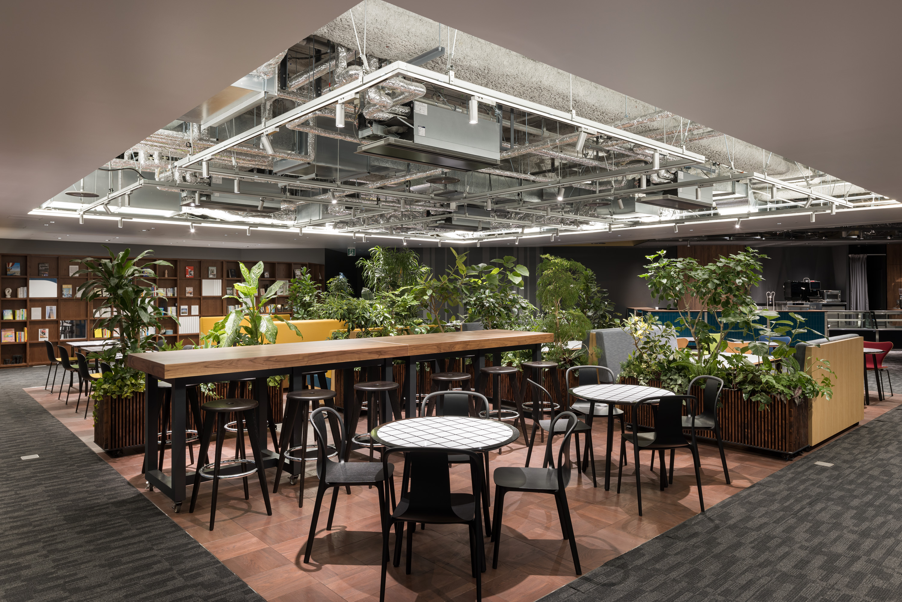 共有部_共用スペース(4F)。イベント利用も可能です。※画像はイメージです。