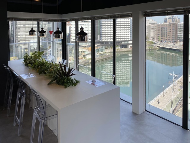 BBA82F18-FF7D-4B4A-8609-3E874A9837BA