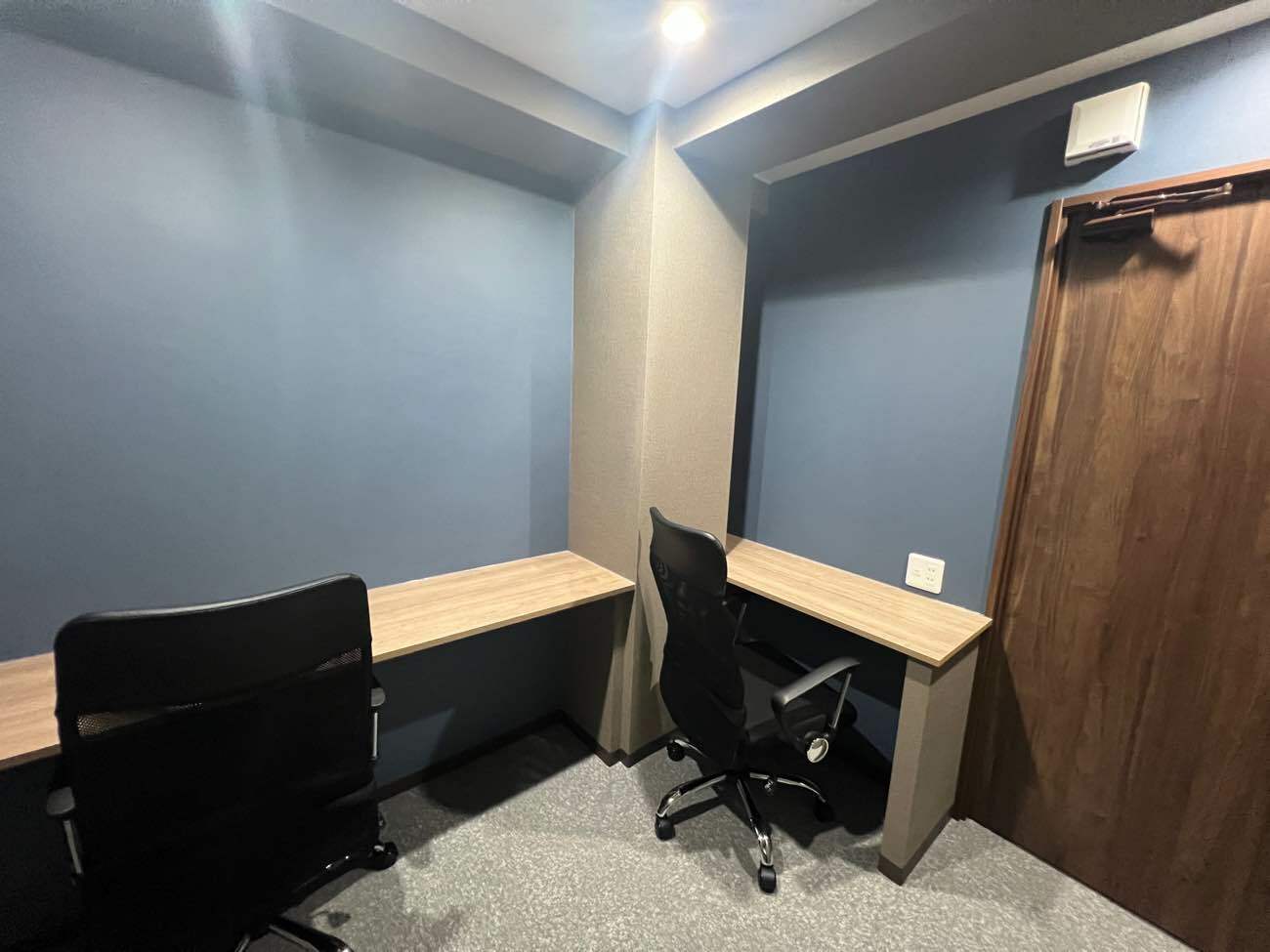 専有部_個室。インターネット環境を完備しています。