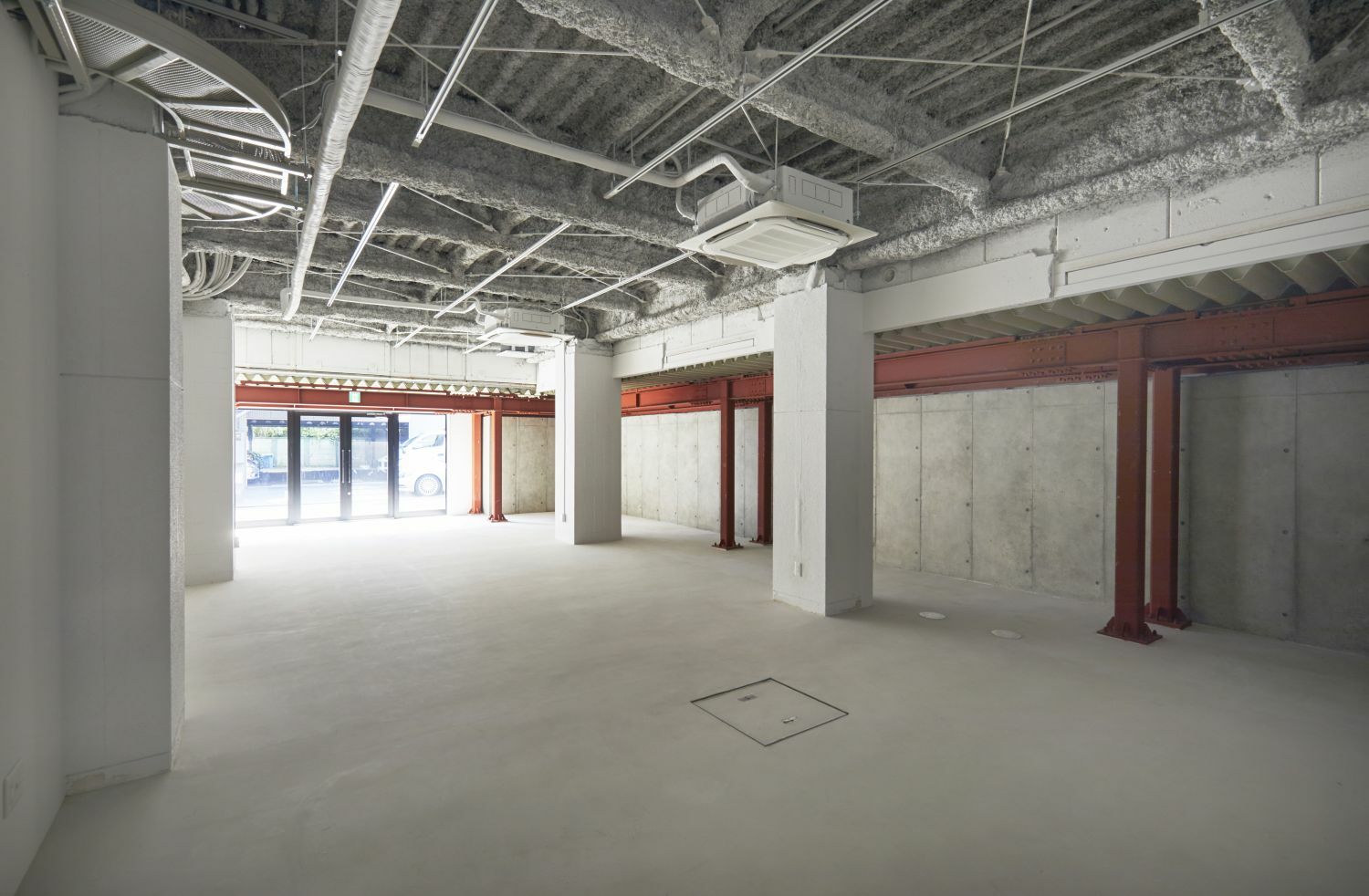 専有部_個室。採光を確保でき、明るく開放的な空間です。