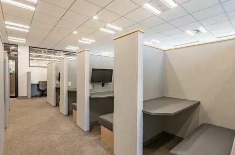 共有部_ワークブース。静かに集中して過ごしたい方におすすめです。※画像はイメージです。©bizcomfort