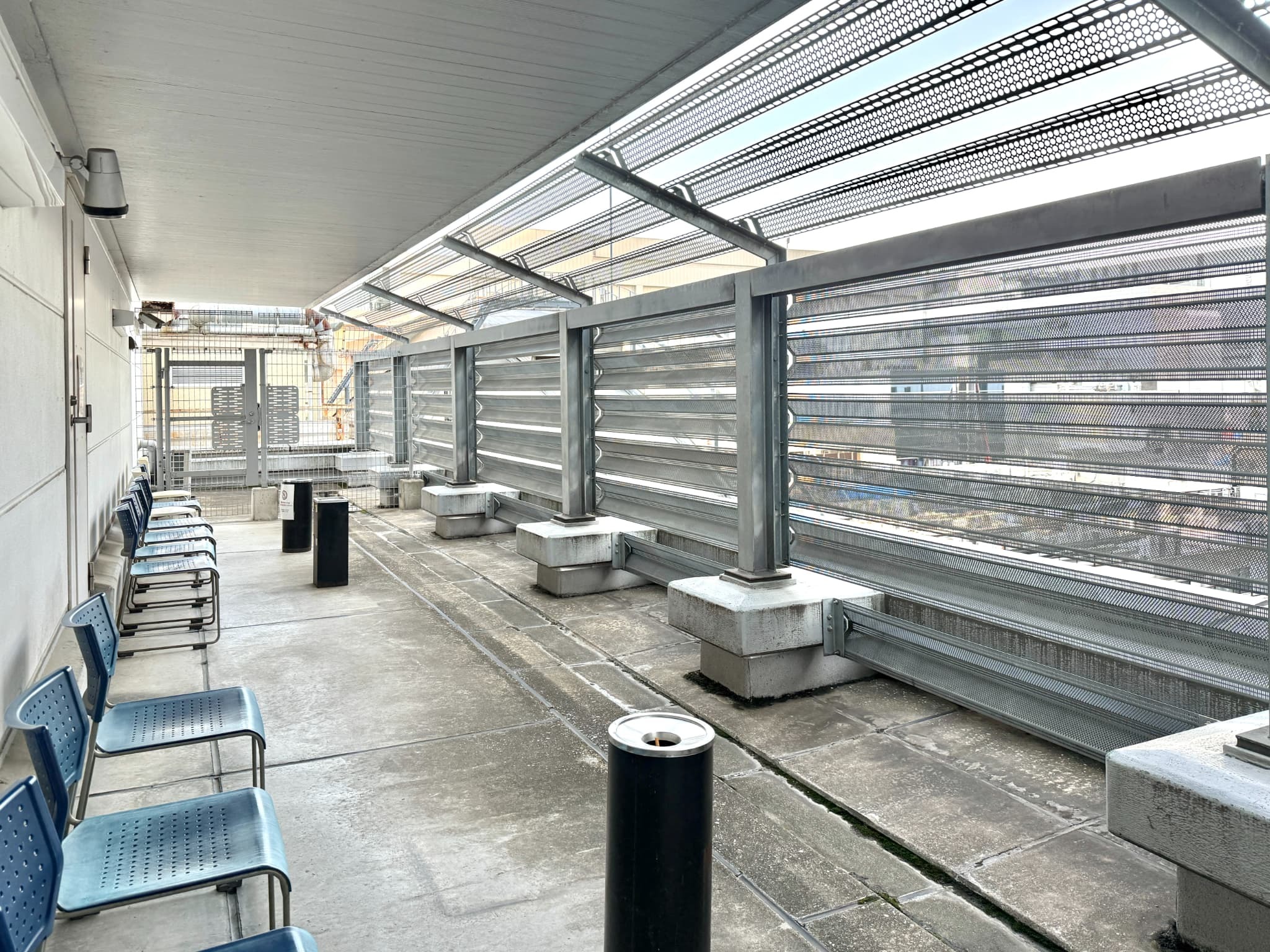 喫煙所｜フロア内にZero-Ten Park メンバー専用の喫煙所あり。