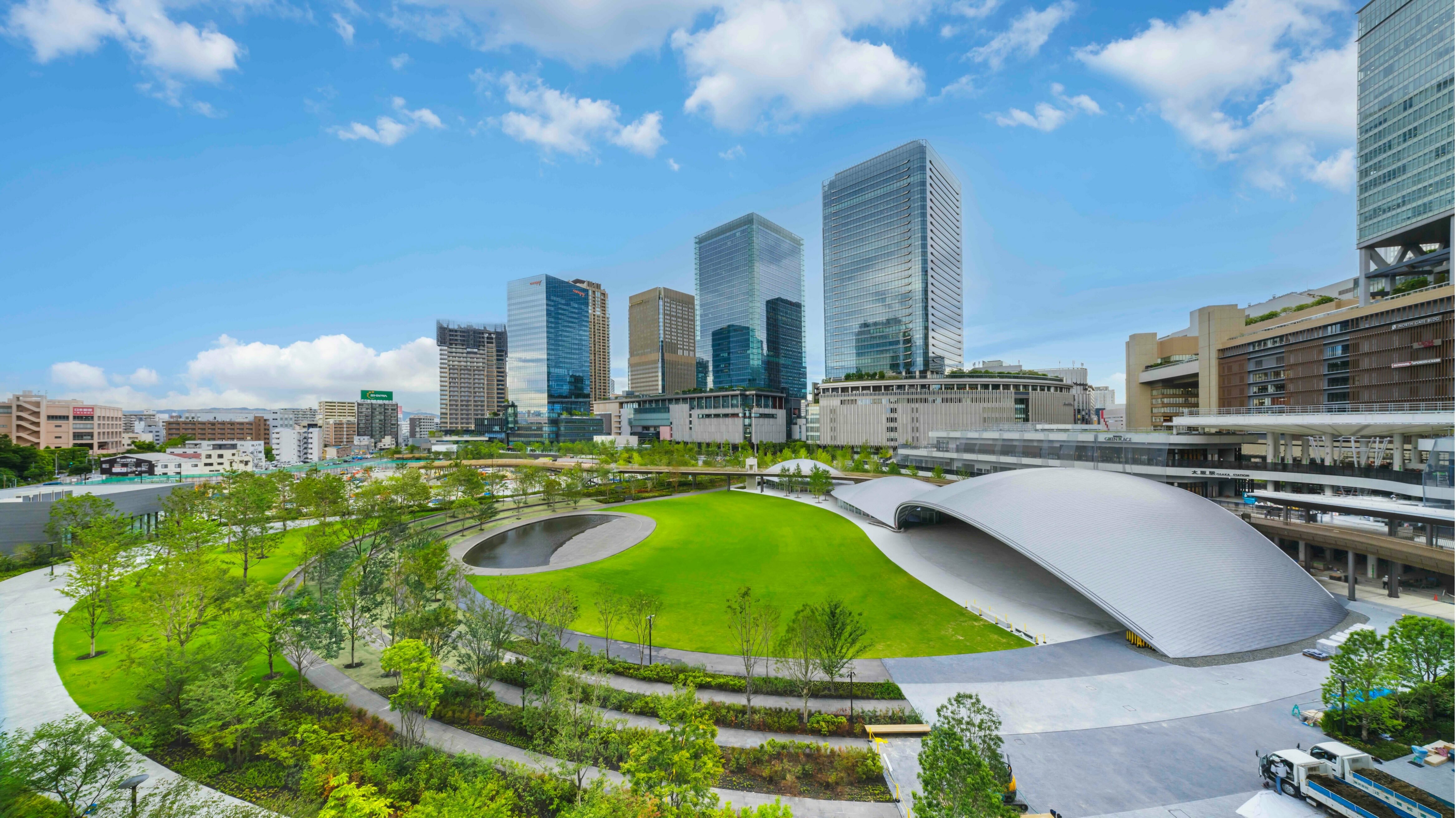 外観_大阪駅直結の建物となっています。※画像はイメージです。