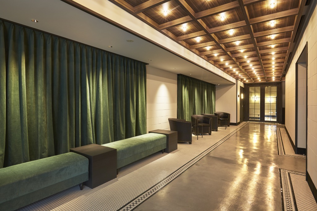 エントランスロビー