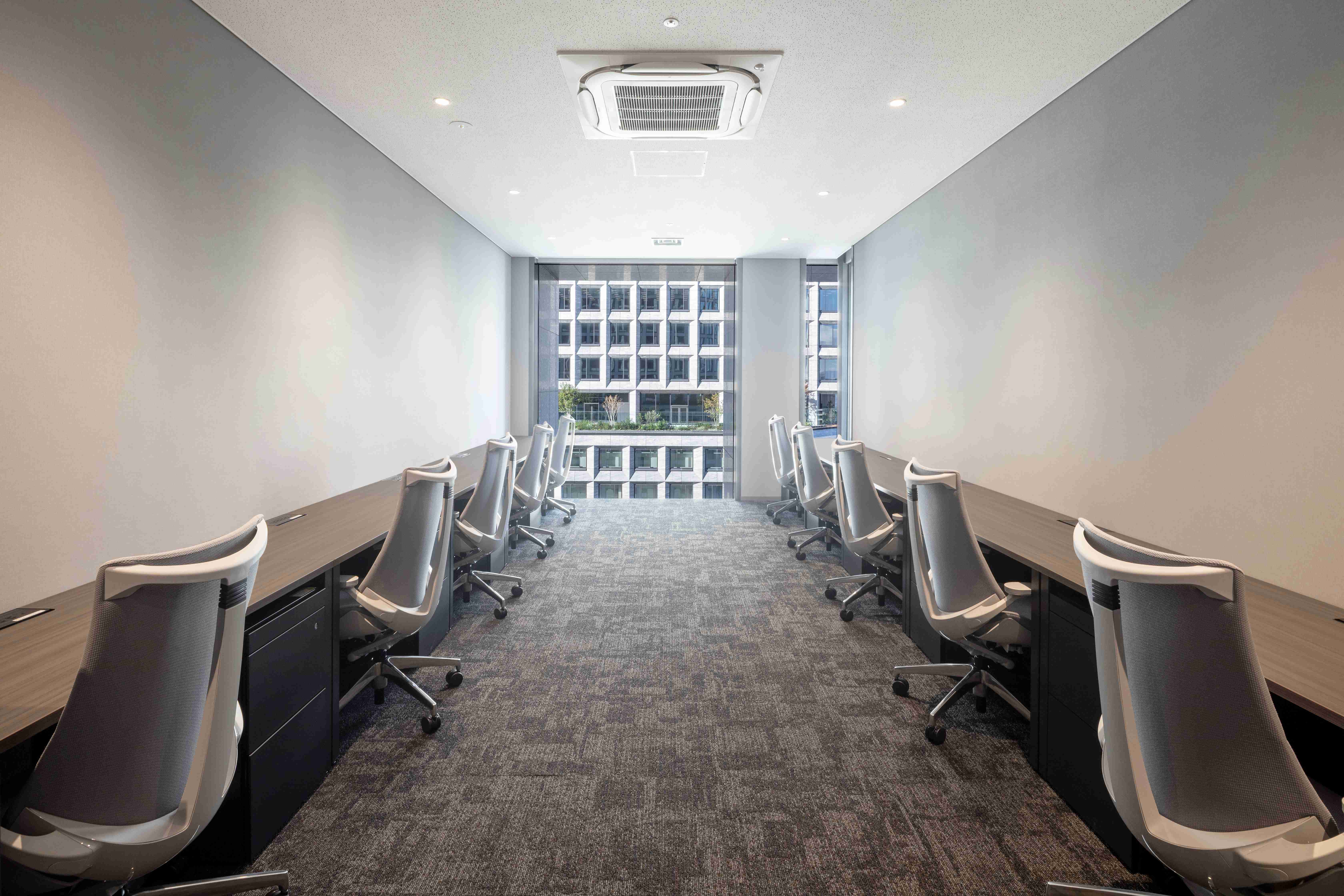 専有部_個室。家具付きです。