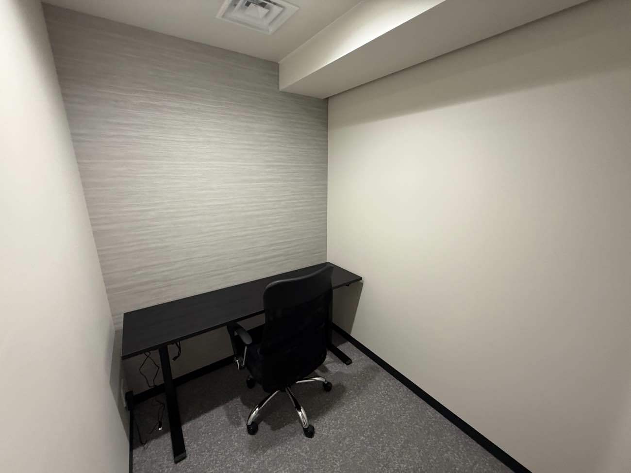 専有部_個室。インターネット環境を完備しています。