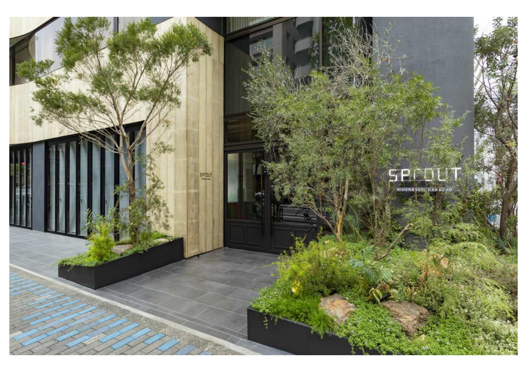 建物入口-圧縮済み_page-0001