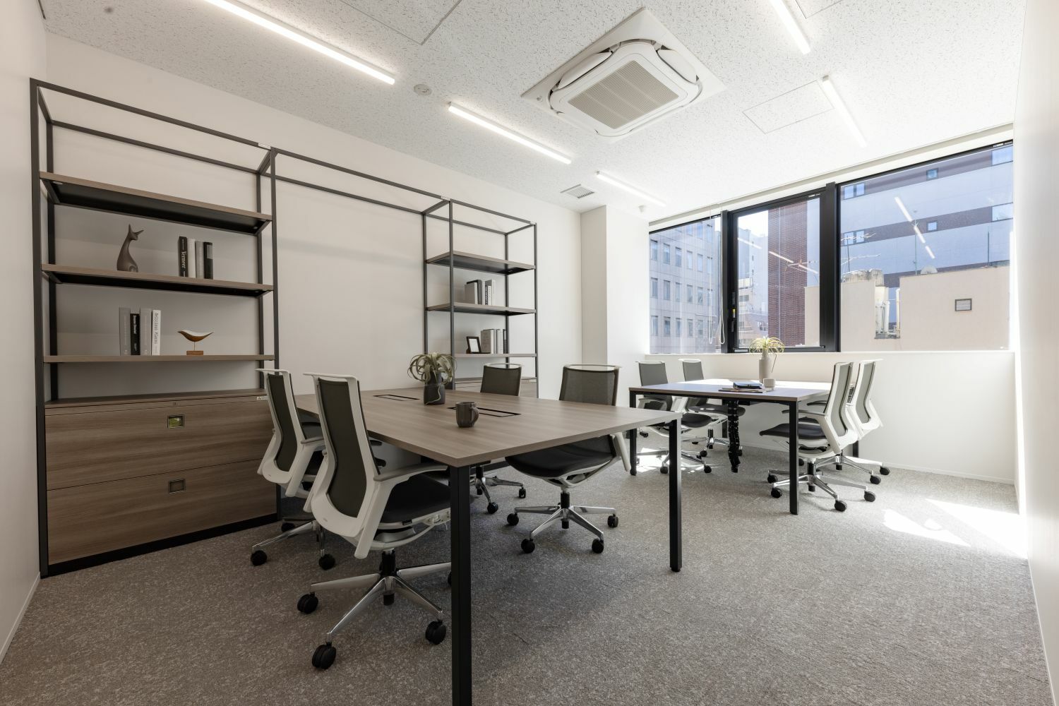 専有部_個室。自然光が入る窓ありのお部屋もあります。※画像はイメージです。