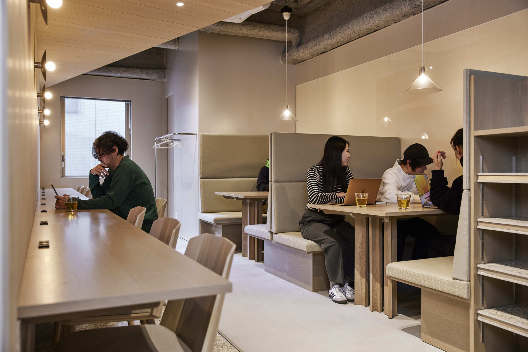 2Fラウンジ打合せスペース