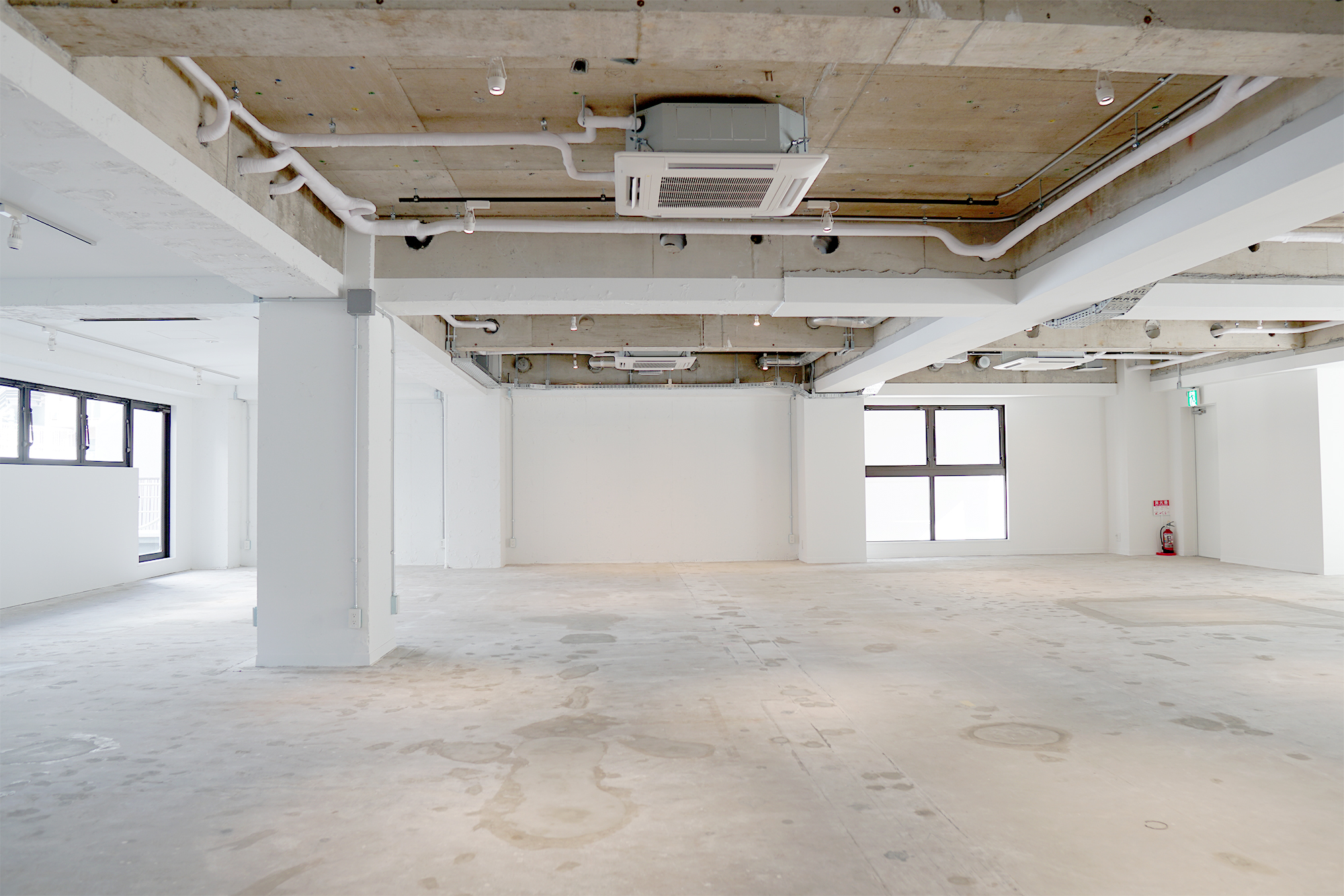 個室_3F。テラス付きの開放的な空間