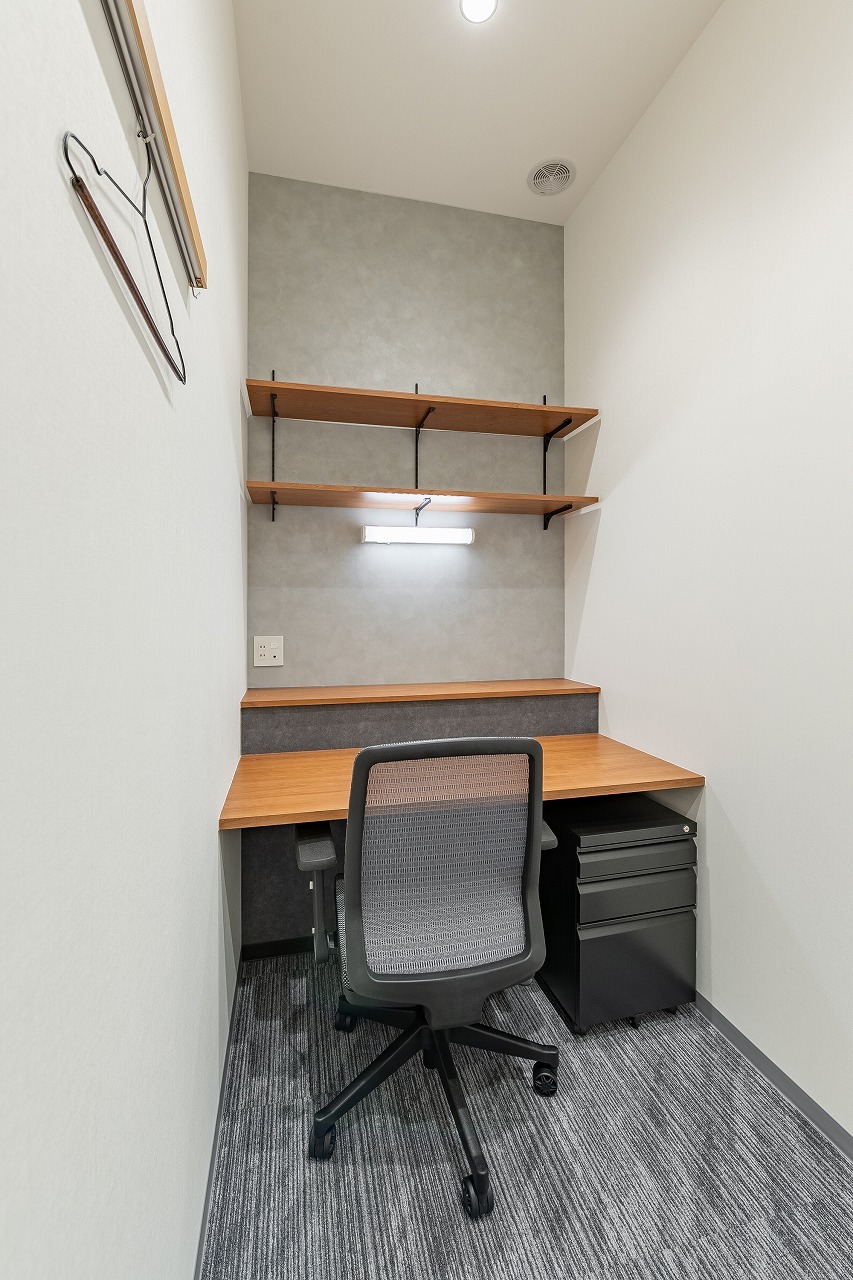 専有部_個室（1名用個室）。ポスト・登記利用可能です。