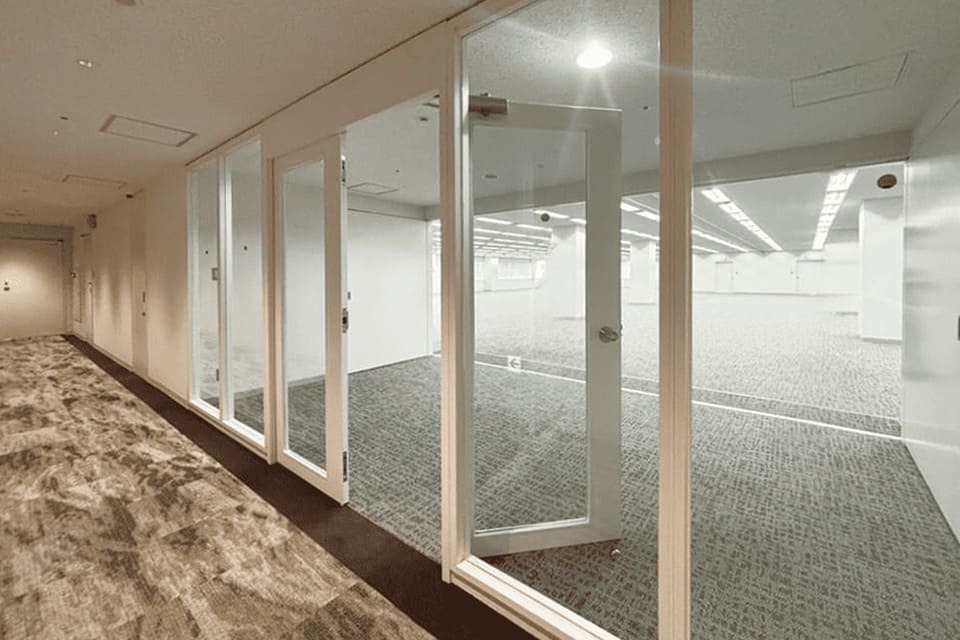 外観_オフィス入口。