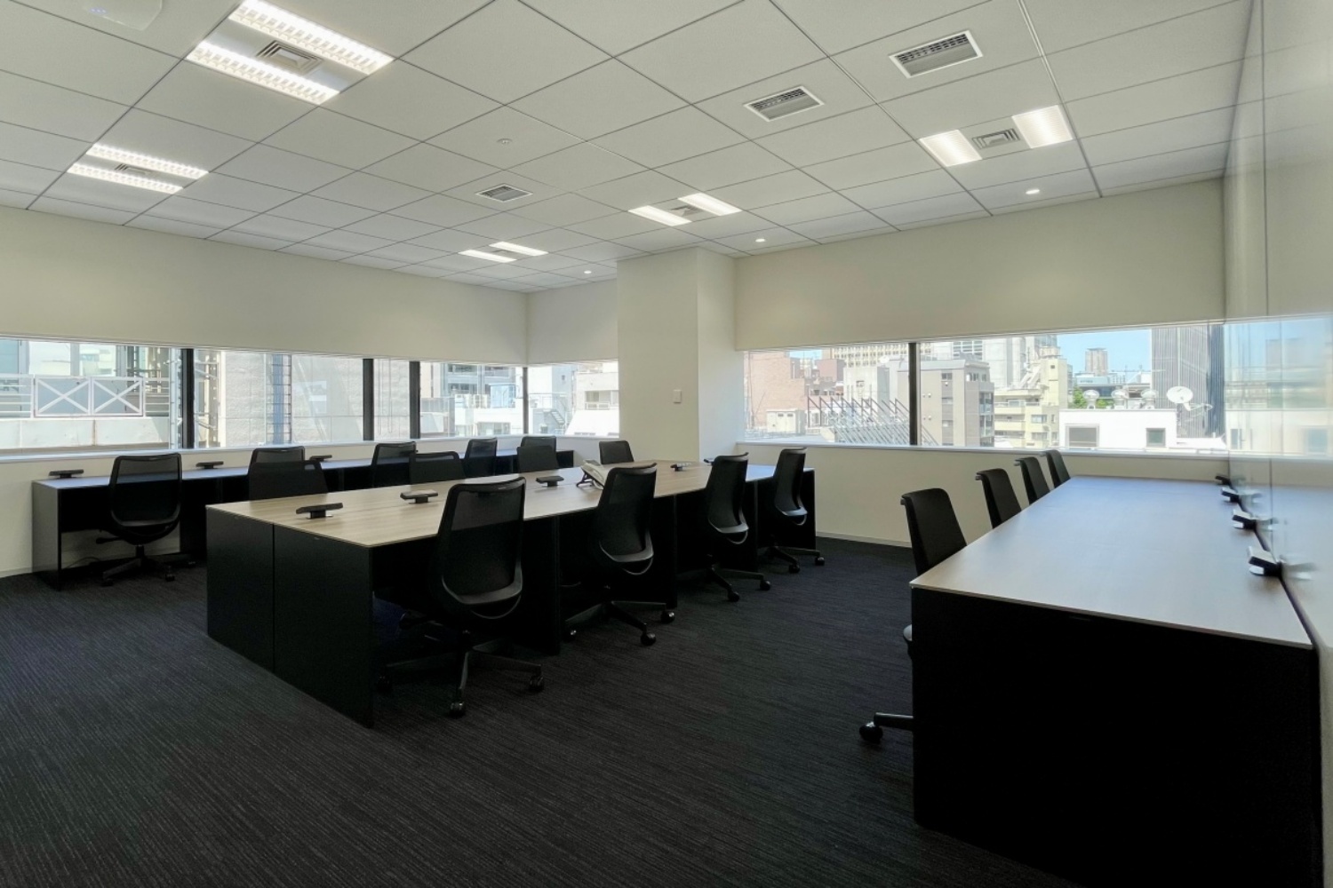 img_Shibns_privateoffice17pax_windowside03-1