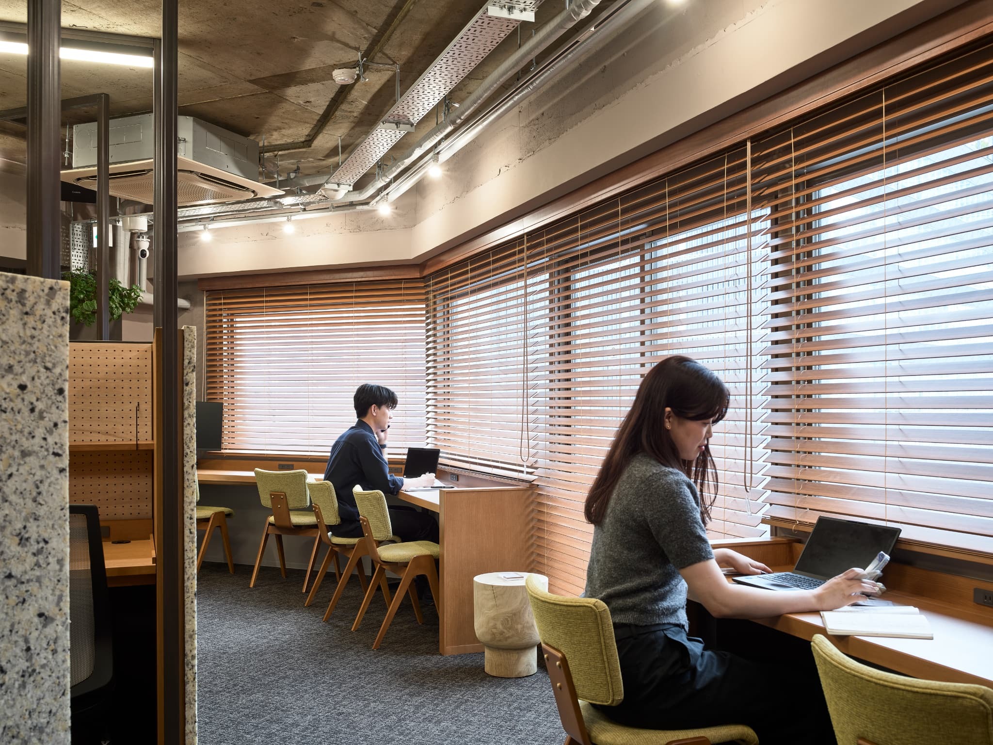 7階共用部_フリープランの方は7階も利用可能。