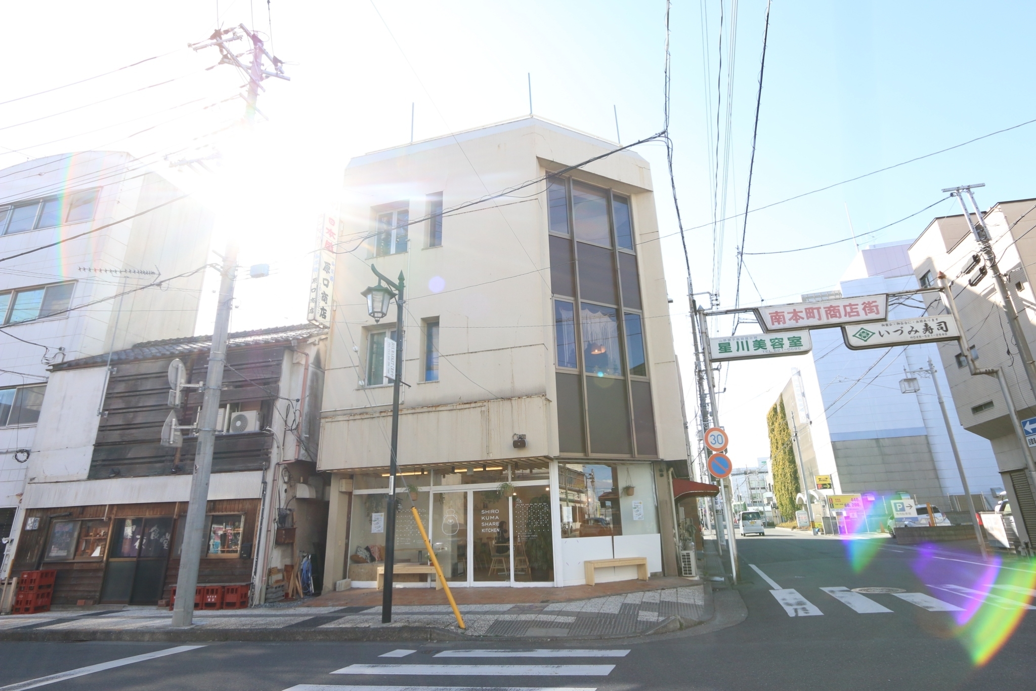 外観_上熊谷駅から徒歩7分、熊谷駅から徒歩10分の場所にあります。