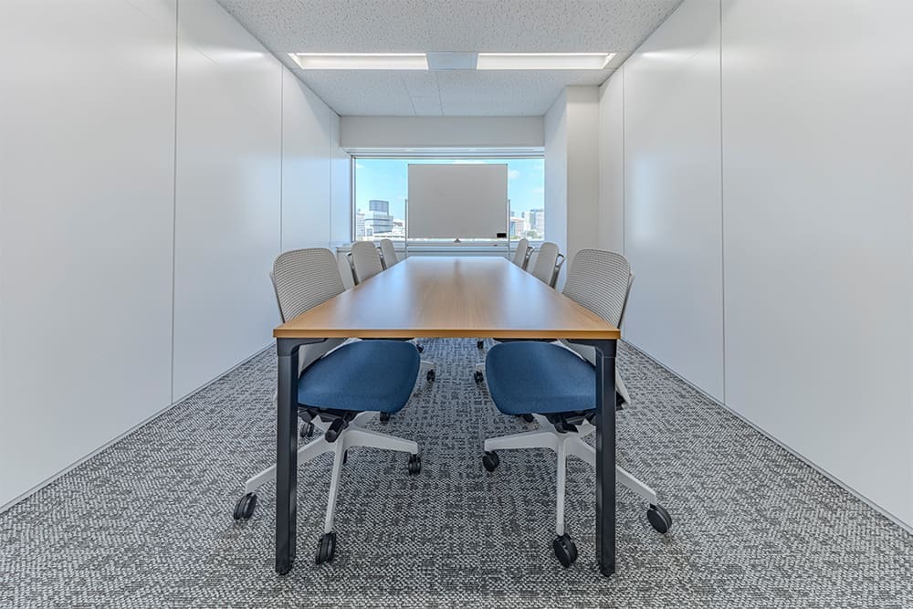 専有部_個室。自然光が入る窓ありのお部屋もあります。