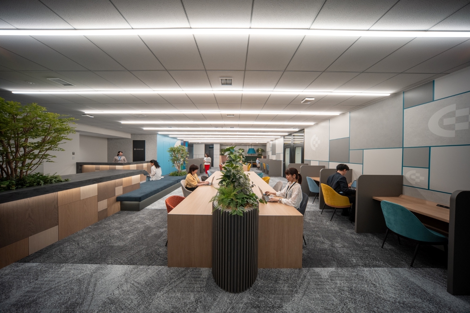 img_ShibNS_coworking-usage-scene3_1500x1000