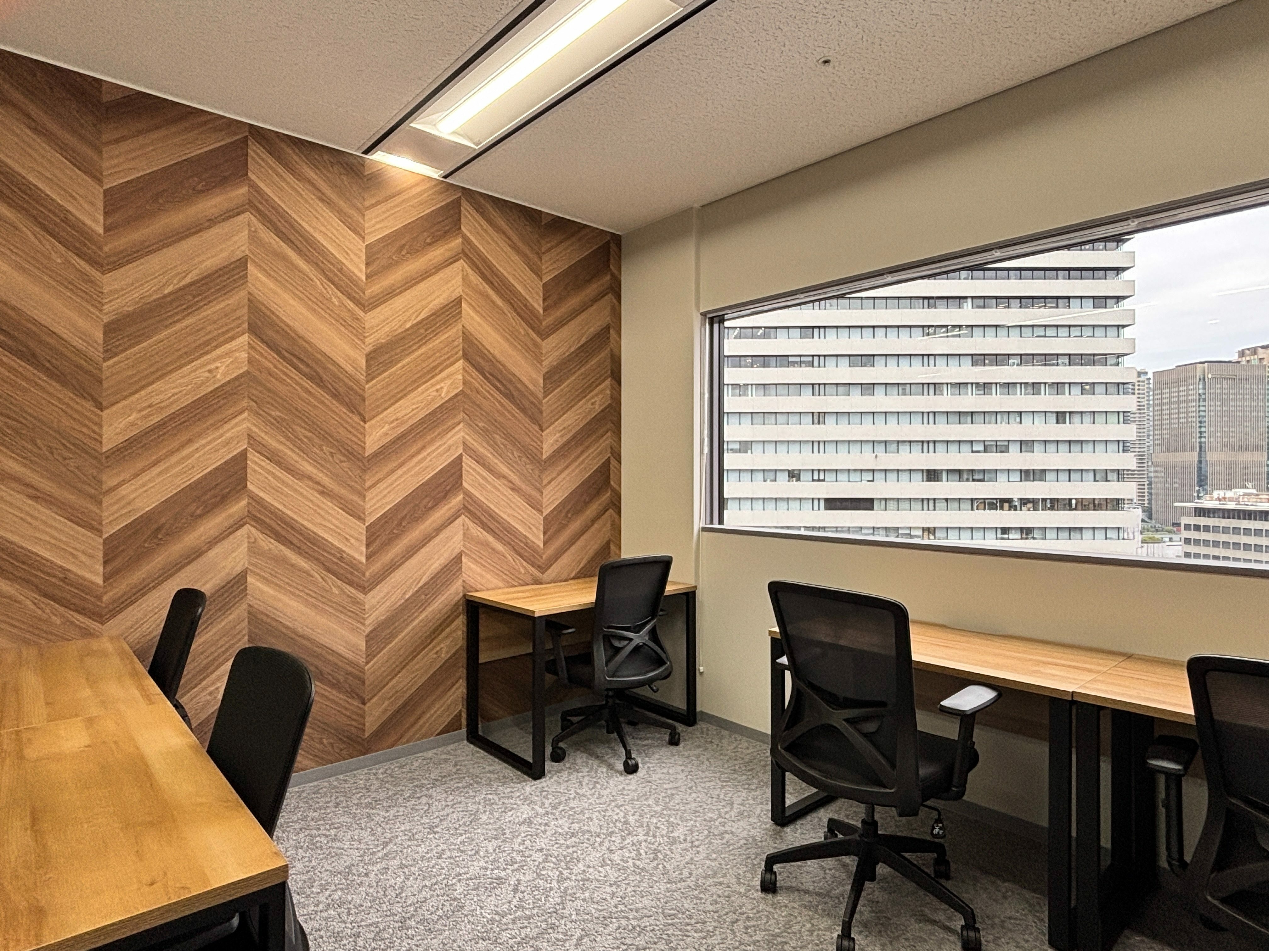 1708_正面_望遠_compressed