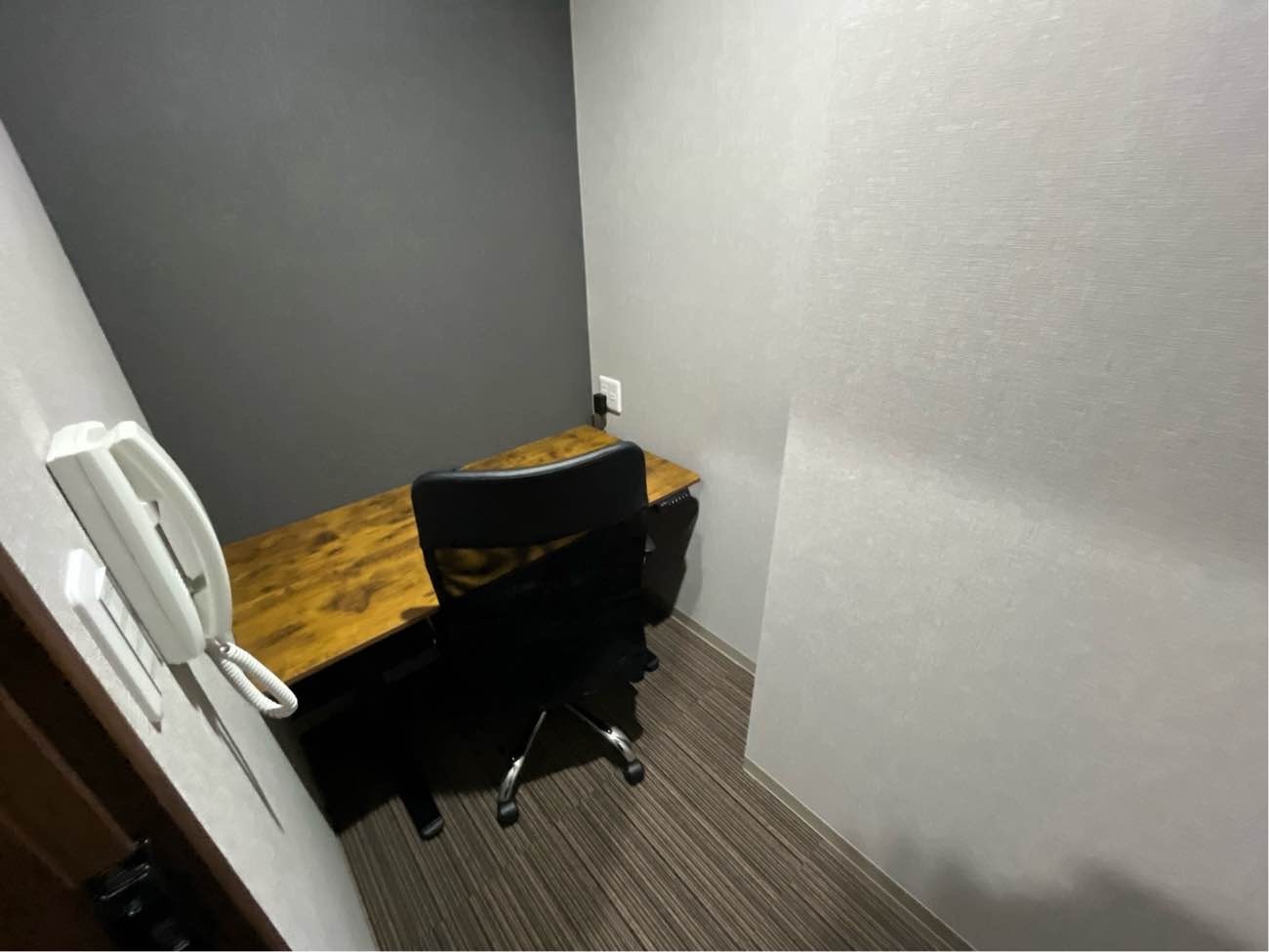 専有部_個室。インターネット環境を完備しています。