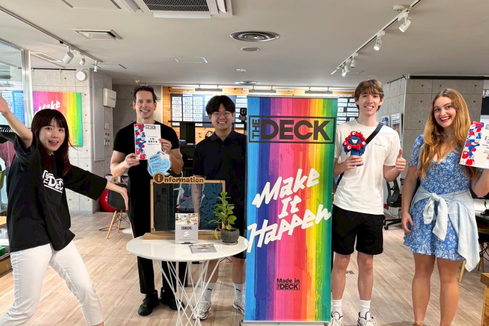 1Fコワーキングスペース_POPでお洒落なインテリア。外国人ユーザーも多く訪れるグローバルな空間です。