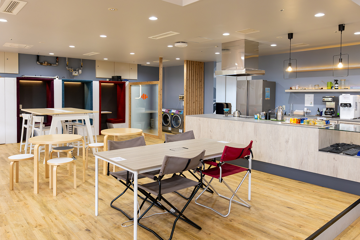 コミュニティーエリア_お食事やゲストの招待はこちらのスペースで。