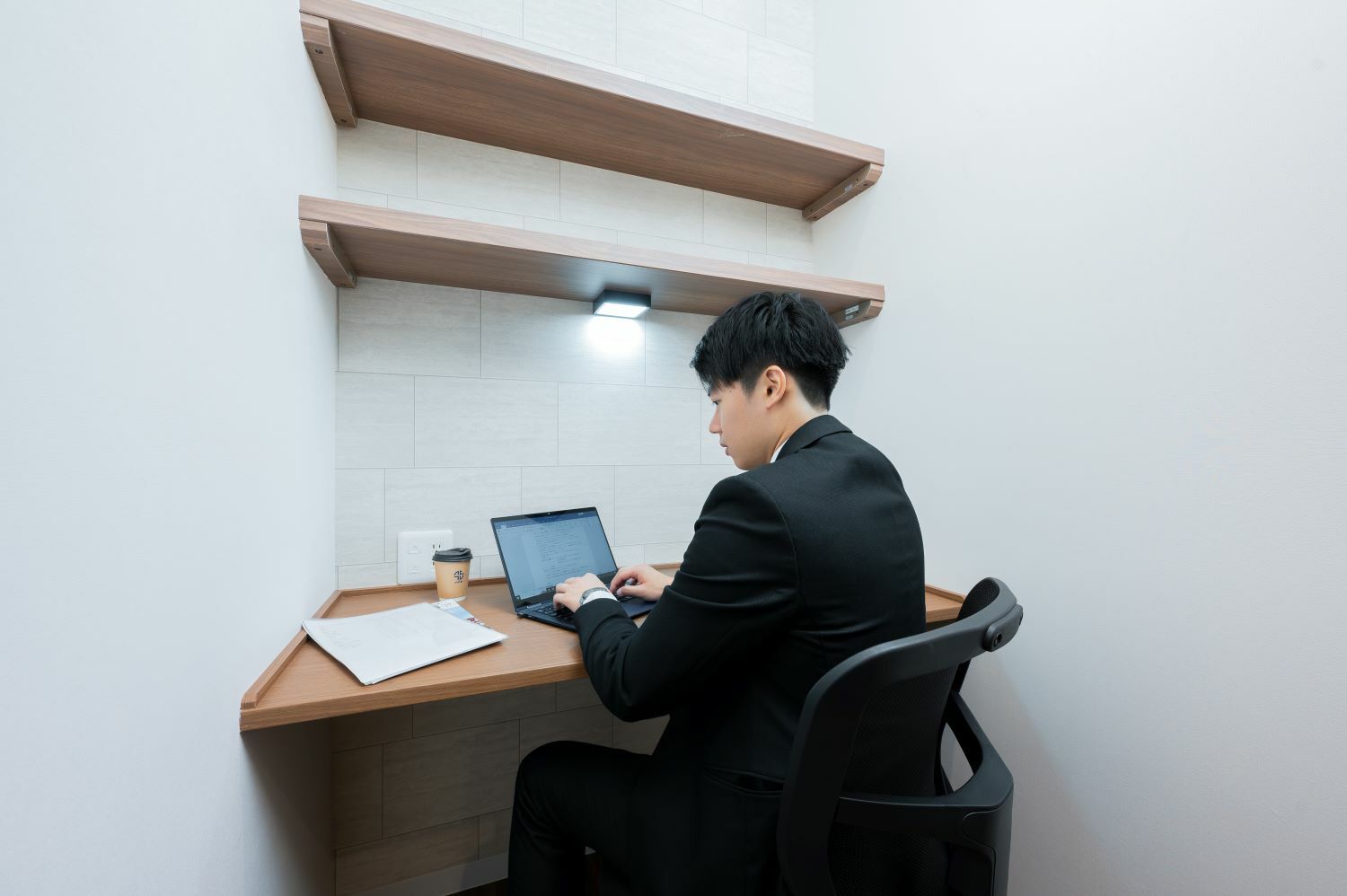 １名用レンタルオフィス