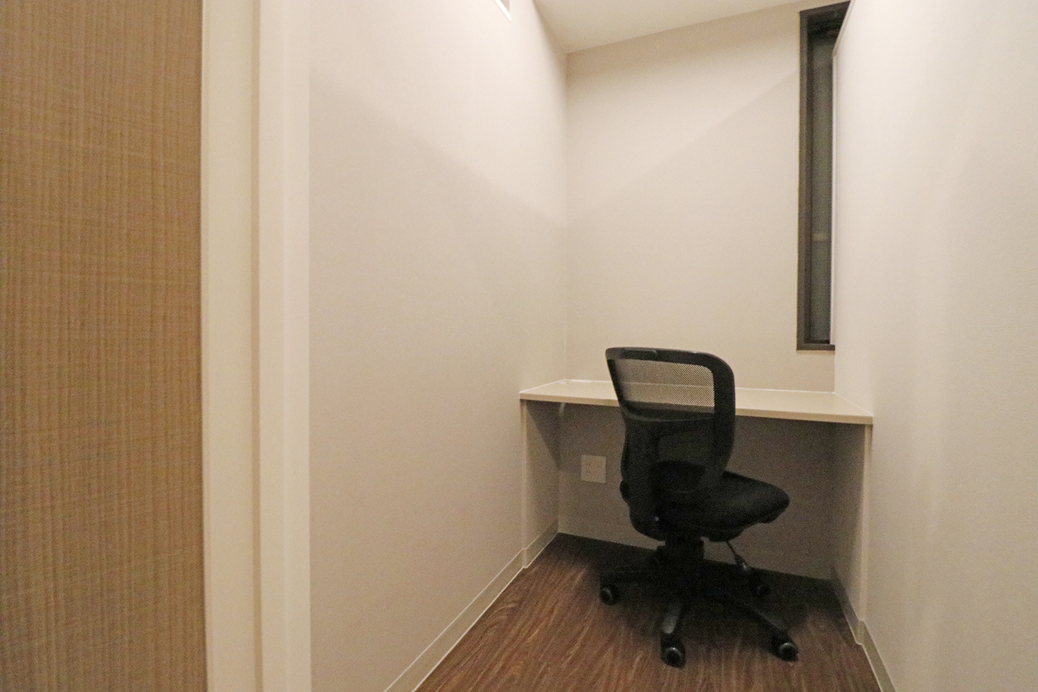 １名用レンタルオフィス