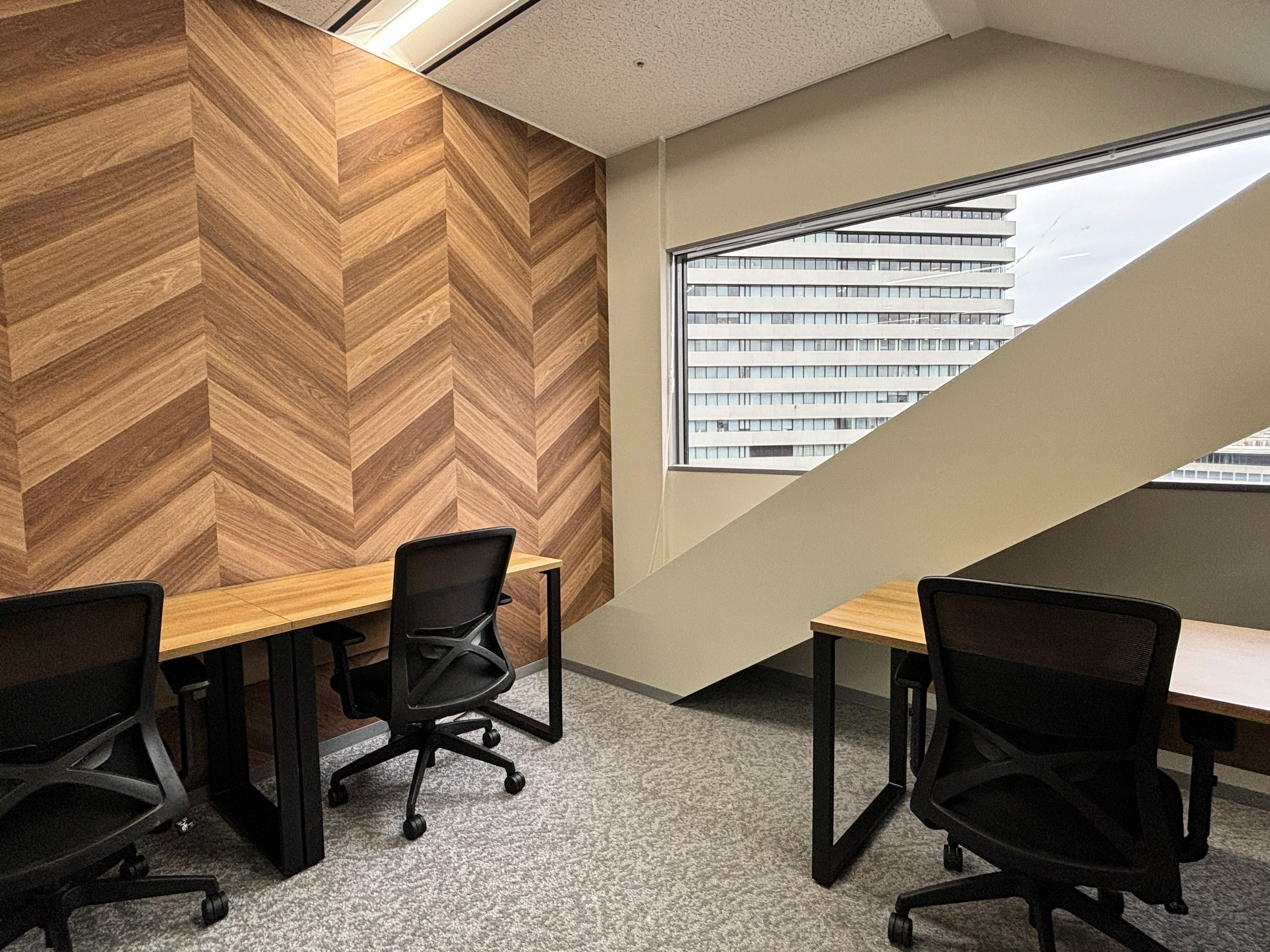 1706_正面_望遠_compressed