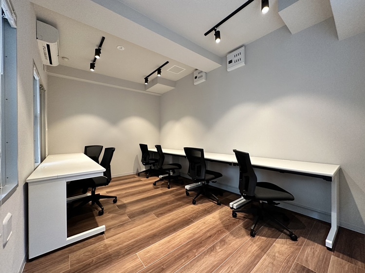 ５名用レンタルオフィス
