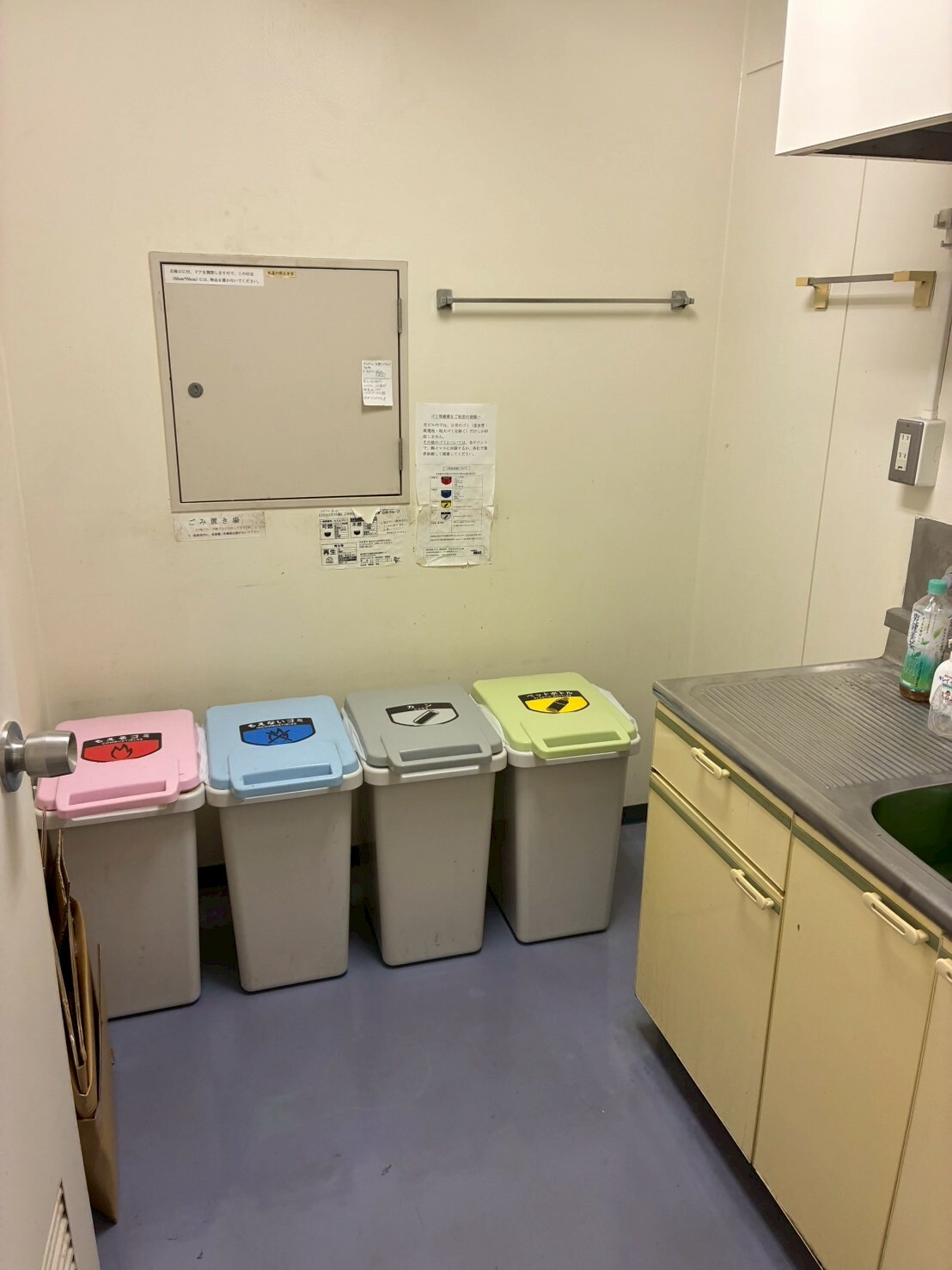 共有部_給湯室。